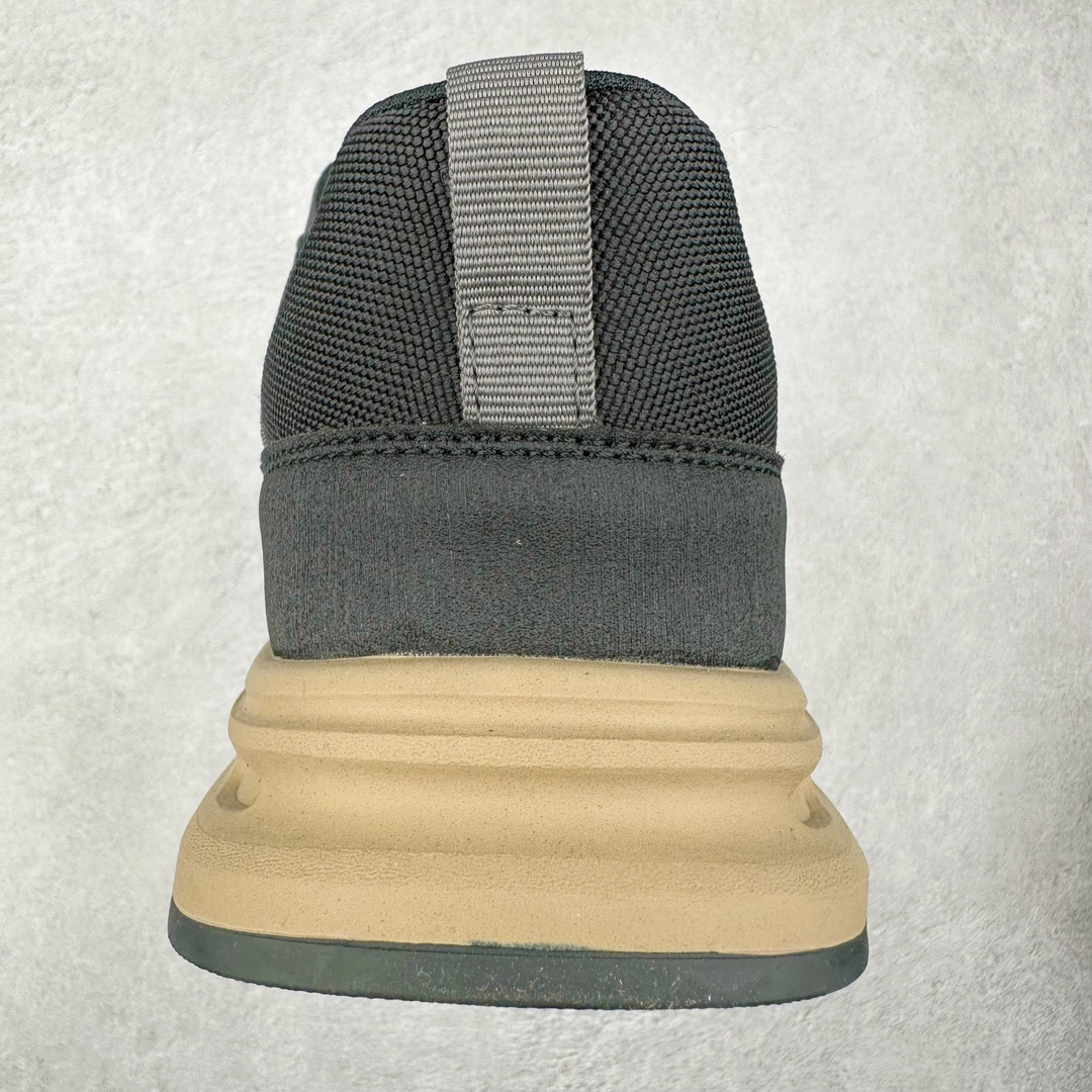 图片[8]-ECCO爱步2024年新款户外鞋防水透气越野跑鞋 健步踪迹系列 鞋面设有GORE-TEX防水薄膜 给你贴心防水保护 防水透气 直接注塑工艺连接鞋面与鞋底 一体成型 合脚稳固 BIOM自然律动科技鞋楦 符合人体工学 长效缓震带来裸足体验 橡胶大底 结合橡胶凸起鞋钉设计 适应多种地形 提供强劲抓地力与耐磨性 稳定支撑 越野无束 尺码：39 40 41 42 43 44（正常码）-选品中心