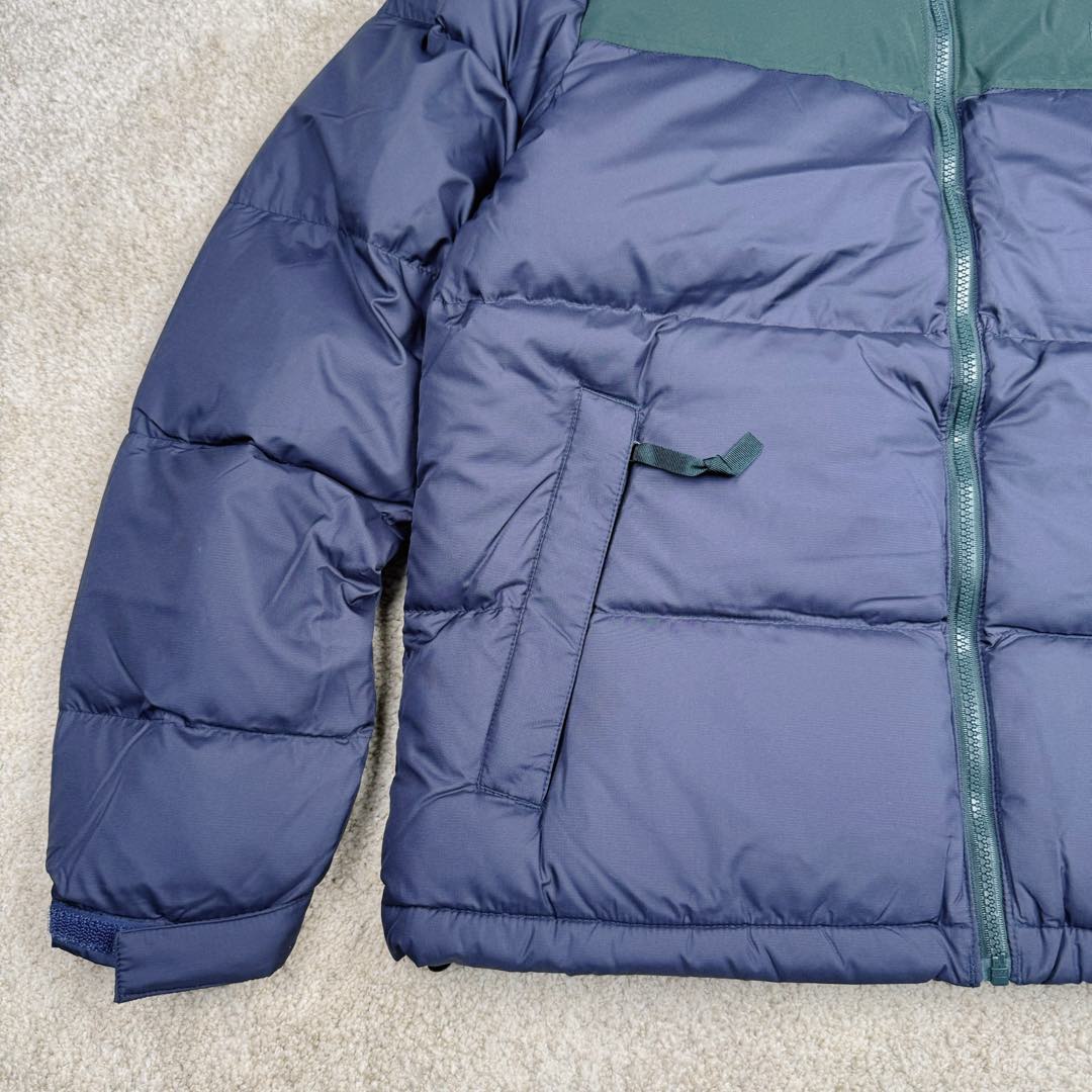 图片[6]-＃纯原特价福利 TheNorthFace 1996 Nuptse 4NCH 北面拼色户外经典潮牌羽绒服 美国原厂原版数据开版 比例协调、宽松、保暖、时尚 真正原厂内部数据 最大可穿至230斤左右【非市面为节约成本而缩小版型】建议对比尺码表参数 全新进口百灵达绣花机定制万针电绣 采用进口7号针 进口绣线 保证每字饱满、立体、清晰 可称最贵绣标 采用国标90白鸭绒填充 保暖性能更出色 轻便不厚重 压缩后的蓬松度恢复性好 原厂定制40D格子四级防水布料 独家采用原版一致单层布料做法【非市面通货内加胆布】采用单层布料考验了布料及羽绒必须要达标 防止跑绒 并保证手感及膨松度 内里采用尼龙nylon双重双层封禁设计 不会出现任何跑绒现象 内置抽拉绳扣的可调节下摆 可防风防寒 拉链采用吉田YKK原厂定制 刻字清晰 质感完美顺滑 建议比较可供过毒验货 辅料及扣子均采用原版一样铜芯弹簧【非市面铁芯弹簧】可对比了解更多细节 只做市场最高版本 袖口六角扣标志着同步原版一样的六角扣 真正做到和原版一摸一样 不诋毁 不浮夸 真实且不需要太多文案 因为专注 所以专业！ 库存明细 宝石蓝 XS×30 S×30 抹茶绿 XS×60 S×60 M×60 L×60 藏蓝绿 XS×120 S×35 M×25 卡其色 XS×10 S×20 M×60 L×60 XL×60 XXL×30-选品中心