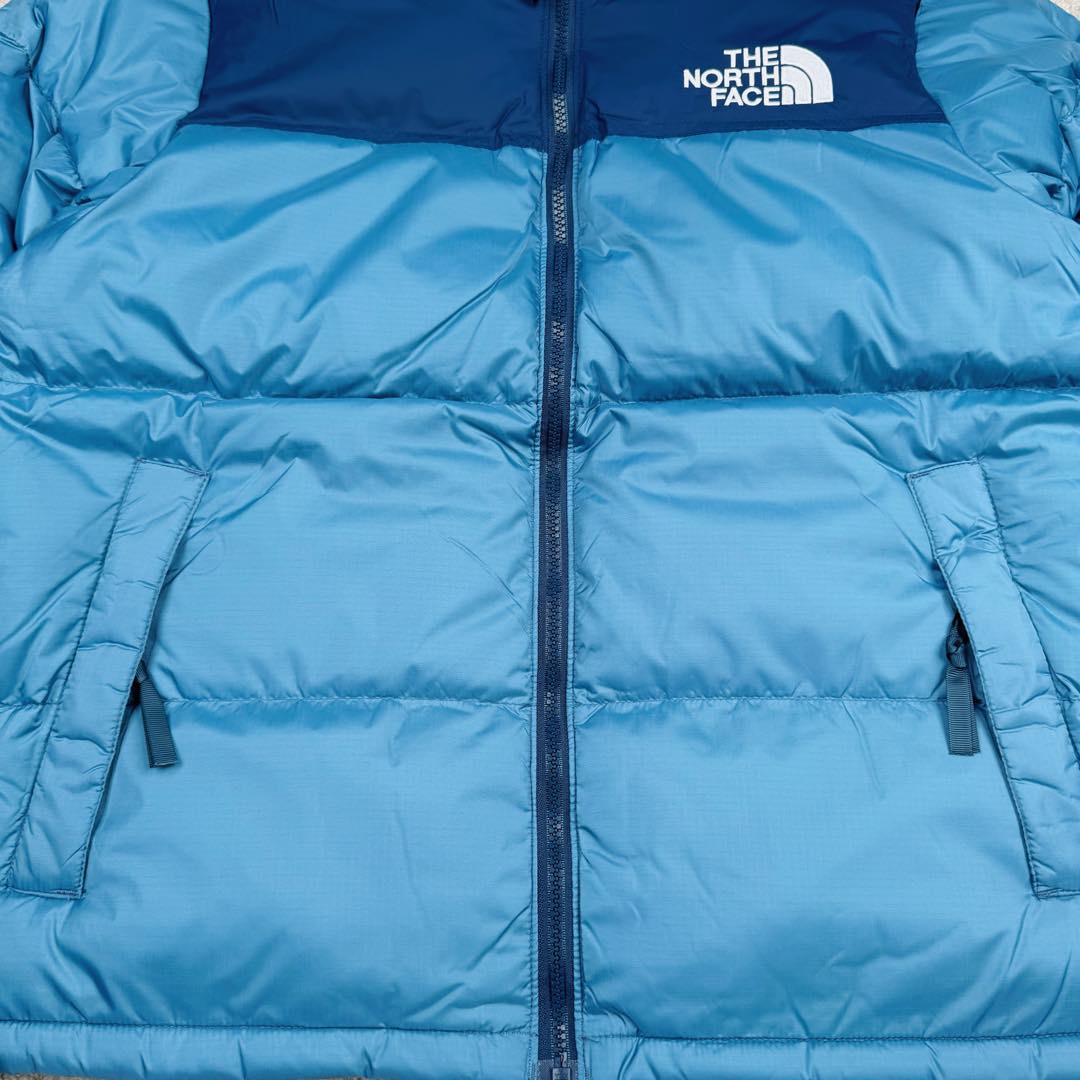 图片[9]-＃纯原特价福利 TheNorthFace 1996 Nuptse 4NCH 北面拼色户外经典潮牌羽绒服 美国原厂原版数据开版 比例协调、宽松、保暖、时尚 真正原厂内部数据 最大可穿至230斤左右【非市面为节约成本而缩小版型】建议对比尺码表参数 全新进口百灵达绣花机定制万针电绣 采用进口7号针 进口绣线 保证每字饱满、立体、清晰 可称最贵绣标 采用国标90白鸭绒填充 保暖性能更出色 轻便不厚重 压缩后的蓬松度恢复性好 原厂定制40D格子四级防水布料 独家采用原版一致单层布料做法【非市面通货内加胆布】采用单层布料考验了布料及羽绒必须要达标 防止跑绒 并保证手感及膨松度 内里采用尼龙nylon双重双层封禁设计 不会出现任何跑绒现象 内置抽拉绳扣的可调节下摆 可防风防寒 拉链采用吉田YKK原厂定制 刻字清晰 质感完美顺滑 建议比较可供过毒验货 辅料及扣子均采用原版一样铜芯弹簧【非市面铁芯弹簧】可对比了解更多细节 只做市场最高版本 袖口六角扣标志着同步原版一样的六角扣 真正做到和原版一摸一样 不诋毁 不浮夸 真实且不需要太多文案 因为专注 所以专业！ 库存明细 宝石蓝 XS×30 S×30 抹茶绿 XS×60 S×60 M×60 L×60 藏蓝绿 XS×120 S×35 M×25 卡其色 XS×10 S×20 M×60 L×60 XL×60 XXL×30-选品中心