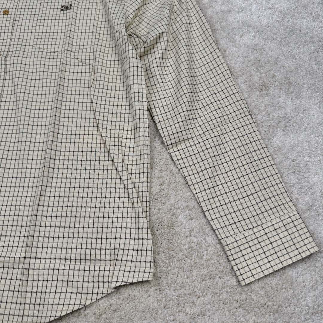 图片[9]-＃GD广顶 CELINE 赛琳 塔特萨尔尖领格纹纽扣长袖衬衫 淡黄色【塔特萨尔格纹衬衫】官网价：8300￥（1924T）采用【色织格子衬衫面料】经纬纱采用【60S双股紧密赛络纺】纬纱【订染大货面料颜色】【经纬密度160*140】前幅+口袋采用【还原华格子手工裁剪】【日本田岛绣花机刺绣小logo】配套【天然贝壳白蝶贝焗色封釉手缝扣】尺码：38 39 40 41-选品中心