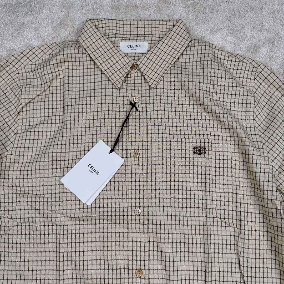 图片[7]-＃GD广顶 CELINE 赛琳 塔特萨尔尖领格纹纽扣长袖衬衫 淡黄色【塔特萨尔格纹衬衫】官网价：8300￥（1924T）采用【色织格子衬衫面料】经纬纱采用【60S双股紧密赛络纺】纬纱【订染大货面料颜色】【经纬密度160*140】前幅+口袋采用【还原华格子手工裁剪】【日本田岛绣花机刺绣小logo】配套【天然贝壳白蝶贝焗色封釉手缝扣】尺码：38 39 40 41-选品中心