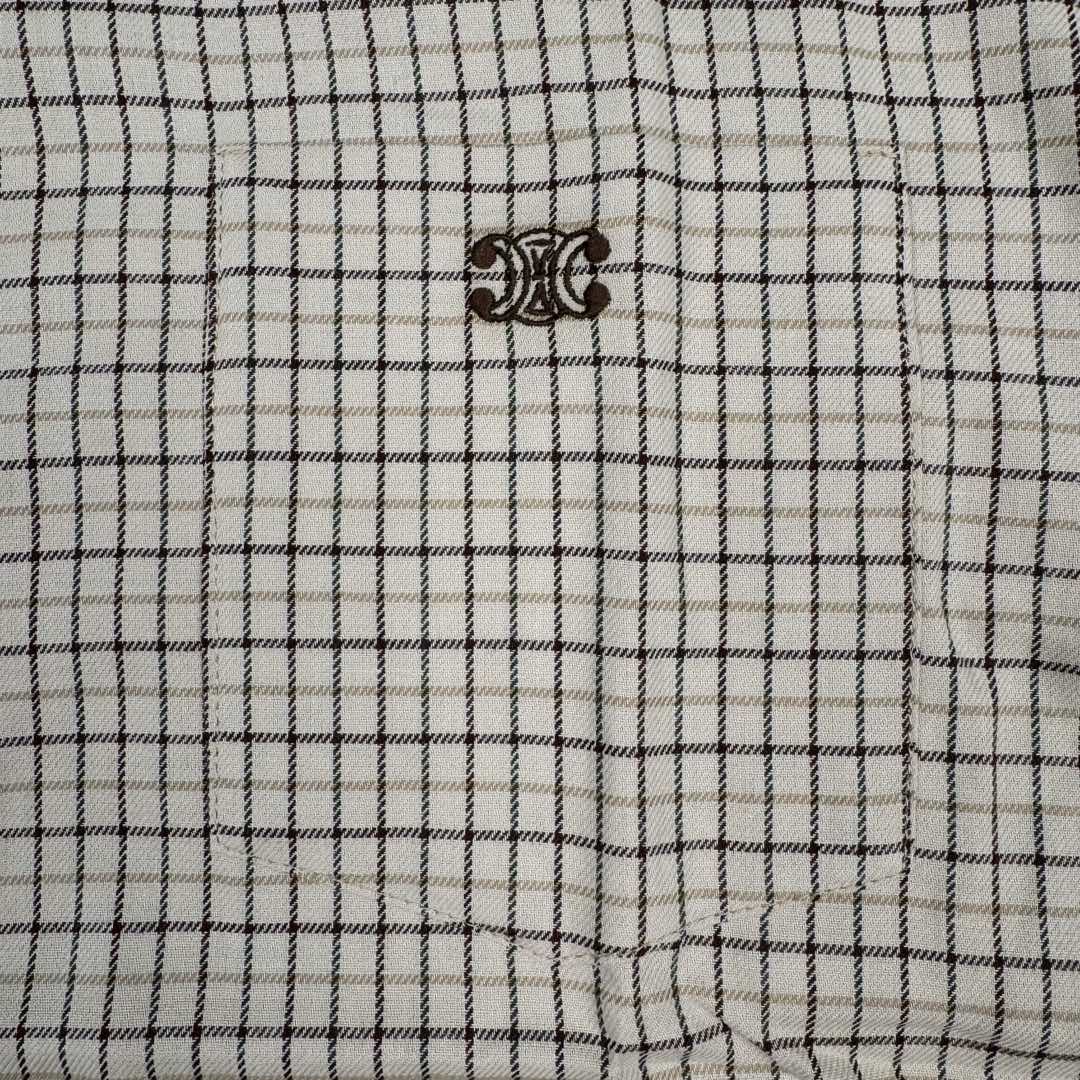 图片[13]-＃GD广顶 CELINE 赛琳 塔特萨尔尖领格纹纽扣长袖衬衫 淡黄色【塔特萨尔格纹衬衫】官网价：8300￥（1924T）采用【色织格子衬衫面料】经纬纱采用【60S双股紧密赛络纺】纬纱【订染大货面料颜色】【经纬密度160*140】前幅+口袋采用【还原华格子手工裁剪】【日本田岛绣花机刺绣小logo】配套【天然贝壳白蝶贝焗色封釉手缝扣】尺码：38 39 40 41-选品中心