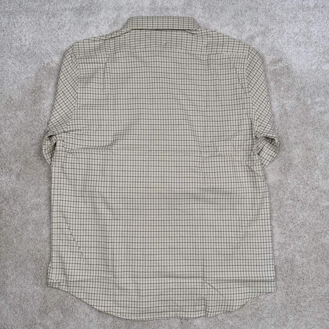 图片[3]-＃GD广顶 CELINE 赛琳 塔特萨尔尖领格纹纽扣长袖衬衫 淡黄色【塔特萨尔格纹衬衫】官网价：8300￥（1924T）采用【色织格子衬衫面料】经纬纱采用【60S双股紧密赛络纺】纬纱【订染大货面料颜色】【经纬密度160*140】前幅+口袋采用【还原华格子手工裁剪】【日本田岛绣花机刺绣小logo】配套【天然贝壳白蝶贝焗色封釉手缝扣】尺码：38 39 40 41-选品中心