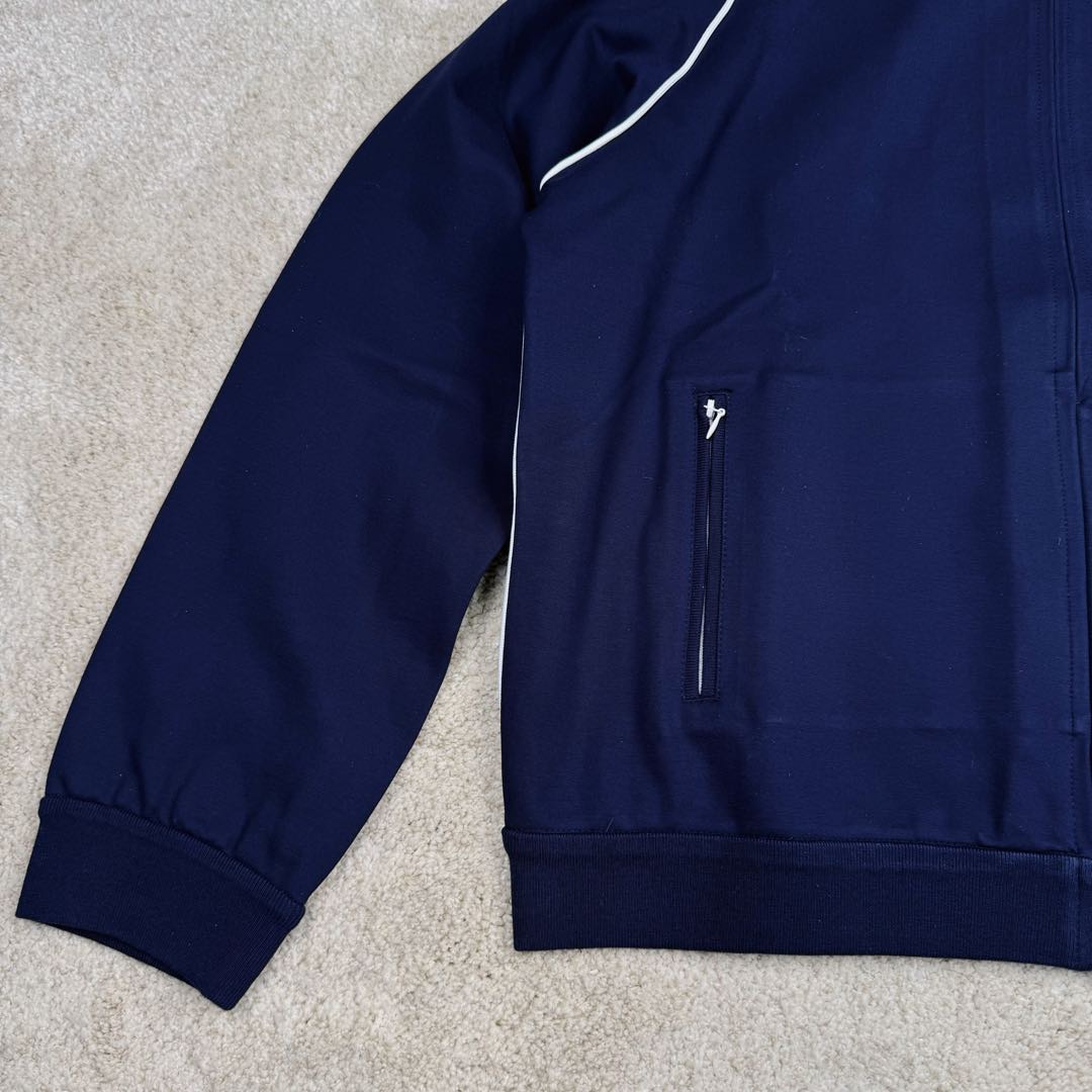 图片[6]-＃GD广顶 MIU MIU 缪缪字母刺绣徽标拉链高领长袖夹克外套 女款 蓝色 面料采用定制醋酸混纺锦纶运动面料 刺绣采用日本百联达绣花非常饱满立体 拉链全部定制隐藏式拉链 螺纹面料同缸生产定染 内里包边无缝做法 非常百搭的运动外套 这款有拼白色 面料做了顶级固色处理 100度开水浸泡不褪色 尺码：36 38 40 42-选品中心