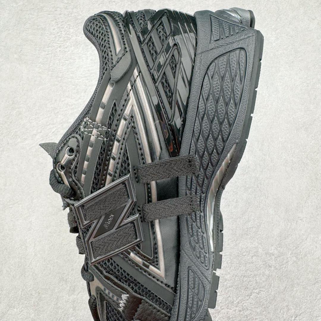 图片[7]-＃M纯原 New Balance M1906AF 解构黑武士 NB新百伦潮流复古织物皮革减震防滑耐磨轻便低帮跑步鞋 原档数据独立私模大底 唯一正确六层组合大底 RB前软后硬 百分百还原原鞋脚感 基于市场现有版本全新升级调整 NB市场最强产物 全网最全配色加持 全套原楦原纸板原厂数据开发 全鞋电脑针车加持 原厂网布 原装进口头层翻毛皮料正确绒感卡色 正确中底拉帮中底网布细节 一比一手工擦旧效果 冲裁组合 匠心打造 耗时两个月开发完成 工艺极其复杂难度可想而知 高端零售专供产物 尺码：36 37 37.5 38 38.5 39.5 40 40.5 41.5 42 42.5 43 44 44.5 45 45.5 46.5 47-选品中心