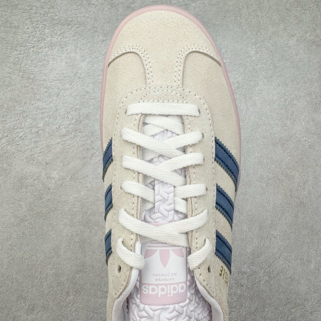 图片[4]-＃CS纯原 AD Originals Gazelle Bold W 羚羊松糕系列复古百搭厚底增高低帮休闲运动板鞋 IE6508 新的一年就要换新的打扮啦！除了设定变美、健身、减肥等目标外，你已经可以利用鞋子来“偷偷改善身材比例”的愿望了！ 因为有一句话。身高不够。鞋子来凑~赶快入手以下各大运动品牌最新推出的“厚底增高运动鞋”吧。 是最好穿最百搭的长腿神器。 重点是……不仅价格不错～鞋子也不错啊！Originals的Gazelle Bold鞋款打造出「超厚底版本」！延续流线鞋型、经典麂皮材质、白色三条线和侧面烫金标志的复古外型，奶油白鞋底高度直接乘3，出门搭上它，保证一路步步高升。尺码：36 36⅔ 37⅓ 38 38⅔ 39⅓ 40-选品中心