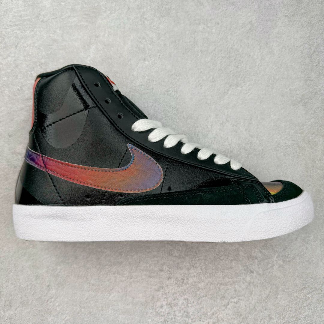 图片[4]-＃福利特价 NK Blazer Mid \’1977 Vintage WE 经典开拓者高帮百搭休闲运动板鞋 浓郁的复古造型 Blazer Mid 同样拥有着许多球鞋玩家的喜爱。近日一款多彩新品曝光，不同于熟悉的素雅气氛，强烈的视觉对撞，令人眼前一亮！整体鞋身辅以柔软的荔枝皮打造，内外均采用鲜明的撞色示人。黄、蓝、绿、红的对称刻画，加之细节轮廓的色调勾勒，活力满载的夏日清爽气息扑面而来，上脚想必也会为你带来超高的回头率表现。尺码：36 36.5 37.5 38 38.5 39 40 40.5 41 42 42.5 43 44 44.5 45-选品中心