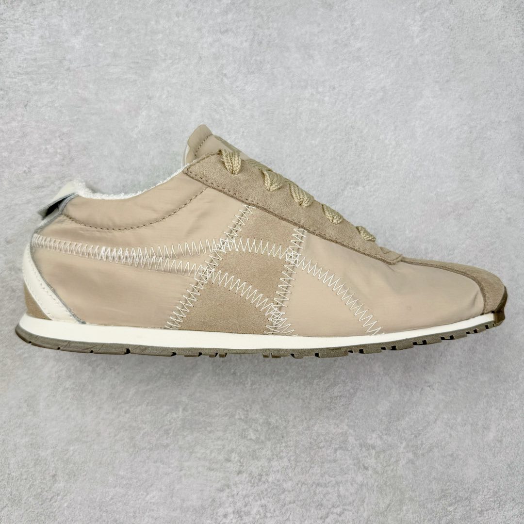 Onitsuka Tiger CORSAIR™ A55鞋款 作为鬼冢虎品牌创立75周年限定之作 灵感源自1970 年代 慢跑热潮先驱的经典鞋履TIGER CORSAIRT™ 以现代视角崭新呈现 简约廓形与细密缝线条纹相得益彰 饰以鬼塚虎标志性的后跟提耳和十字补强 崭新演绎经典之美 轻盈鞋身搭配出色缓震的纤薄鞋底 精妙平衡舒适与时尚 尺码：36 37 37.5 38 39 39.5 40 40.5 41.5 42 42.5 43 44 44.5 45-选品中心