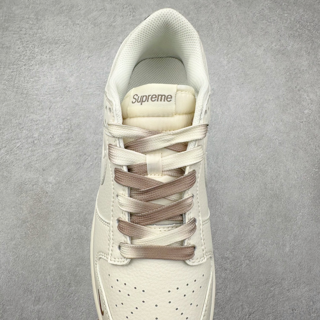 图片[5]-NK Dunk Low 定制配色 BB8675-113 大厂出品 极力推荐 原装头层材料 独家版型蒸餾加工帶來的是更好的视觉和脚感体验大厂纯原品质出货 清洁度 电绣工艺 皮料切割干净无任何毛边 细节完美 尺码：36 36.5 37.5 38 38.5 39 40 40.5 41 42 42.5 43 44 44.5 45 46 47.5-选品中心