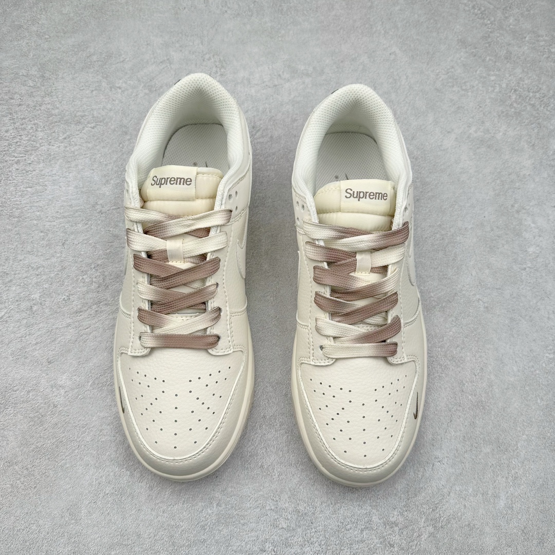 图片[2]-NK Dunk Low 定制配色 BB8675-113 大厂出品 极力推荐 原装头层材料 独家版型蒸餾加工帶來的是更好的视觉和脚感体验大厂纯原品质出货 清洁度 电绣工艺 皮料切割干净无任何毛边 细节完美 尺码：36 36.5 37.5 38 38.5 39 40 40.5 41 42 42.5 43 44 44.5 45 46 47.5-选品中心