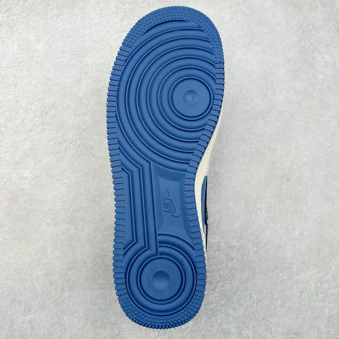 图片[9]-NK Air Force 1´07 Low 空军一号低帮百搭休闲运动板鞋 KK1988-021 柔软、弹性十足的缓震性能和出色的中底设计 横跨复古与现代的外型结合 造就出风靡全球 三十多年的Force 1 直到今天还深受青睐 尺码：36 36.5 37.5 38 38.5 39 40 40.5 41 42 42.5 43 44 44.5 45-选品中心