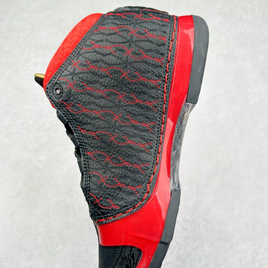 图片[7]-Air Jordan XX3 OG 迈克尔·乔丹高帮复古休闲文化运动篮球鞋 318474-061 原楦开发版型 采用厚实荔枝纹仿牛皮组合牛剖革鞋面材质 中底搭载仿塑纤中板缓震 缜密中底拉帮工艺 搭载一次压模成形 Phylon中底 外置高性能环抱式TPU组合防滑耐磨橡胶大底 AJ23在诞生以前被称为AJ系列最后一代以数字命名的球鞋 所以在设计上格外用心 体现出绅士的儒雅风格 鞋舌上带有雕花细节设计 大面积TPU稳定托盘 鞋面缝有三维走线 鞋头有MJ本人签名印字 Phylon中底 全掌Zoom Air缓震科技 外底纹路为MJ本人放大的指纹 尺码：40 40.5 41 42 42.5 43 44 44.5 45 46 47.5-选品中心