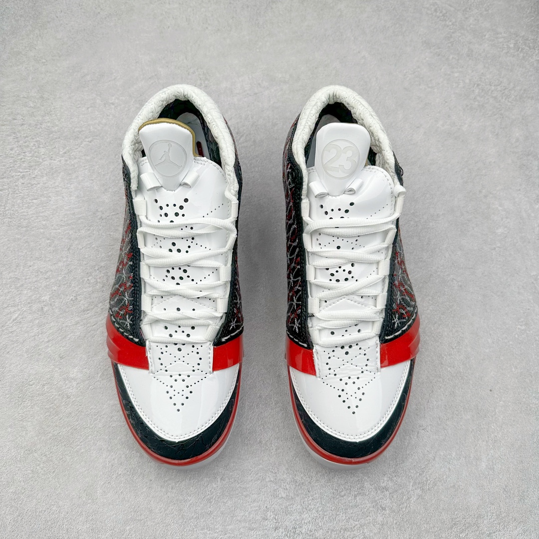 图片[2]-Air Jordan XX3 OG 迈克尔·乔丹高帮复古休闲文化运动篮球鞋 318376-061 原楦开发版型 采用厚实荔枝纹仿牛皮组合牛剖革鞋面材质 中底搭载仿塑纤中板缓震 缜密中底拉帮工艺 搭载一次压模成形 Phylon中底 外置高性能环抱式TPU组合防滑耐磨橡胶大底 AJ23在诞生以前被称为AJ系列最后一代以数字命名的球鞋 所以在设计上格外用心 体现出绅士的儒雅风格 鞋舌上带有雕花细节设计 大面积TPU稳定托盘 鞋面缝有三维走线 鞋头有MJ本人签名印字 Phylon中底 全掌Zoom Air缓震科技 外底纹路为MJ本人放大的指纹 尺码：40 40.5 41 42 42.5 43 44 44.5 45 46 47.5-选品中心