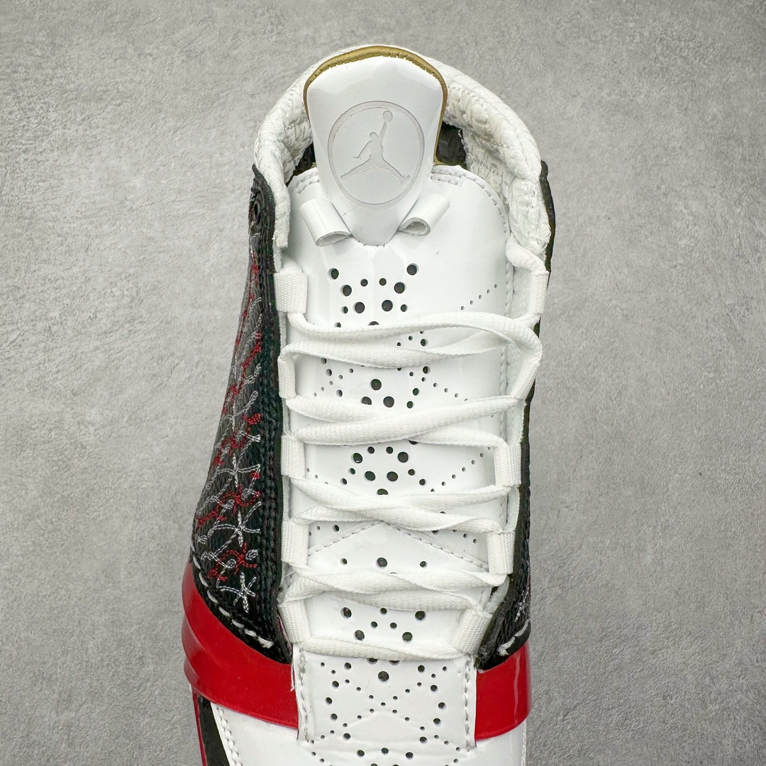 图片[5]-Air Jordan XX3 OG 迈克尔·乔丹高帮复古休闲文化运动篮球鞋 318376-061 原楦开发版型 采用厚实荔枝纹仿牛皮组合牛剖革鞋面材质 中底搭载仿塑纤中板缓震 缜密中底拉帮工艺 搭载一次压模成形 Phylon中底 外置高性能环抱式TPU组合防滑耐磨橡胶大底 AJ23在诞生以前被称为AJ系列最后一代以数字命名的球鞋 所以在设计上格外用心 体现出绅士的儒雅风格 鞋舌上带有雕花细节设计 大面积TPU稳定托盘 鞋面缝有三维走线 鞋头有MJ本人签名印字 Phylon中底 全掌Zoom Air缓震科技 外底纹路为MJ本人放大的指纹 尺码：40 40.5 41 42 42.5 43 44 44.5 45 46 47.5-选品中心