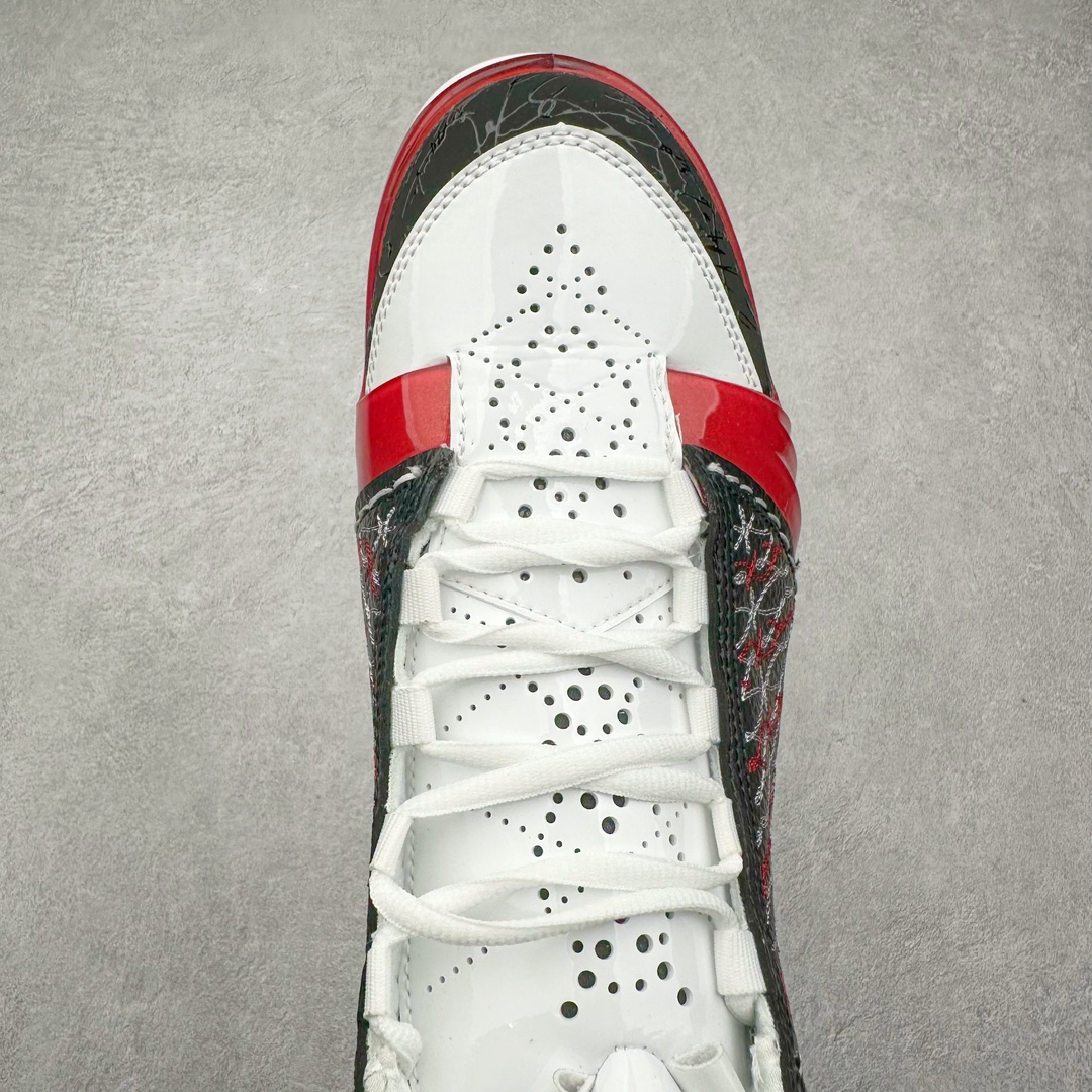 图片[4]-Air Jordan XX3 OG 迈克尔·乔丹高帮复古休闲文化运动篮球鞋 318376-061 原楦开发版型 采用厚实荔枝纹仿牛皮组合牛剖革鞋面材质 中底搭载仿塑纤中板缓震 缜密中底拉帮工艺 搭载一次压模成形 Phylon中底 外置高性能环抱式TPU组合防滑耐磨橡胶大底 AJ23在诞生以前被称为AJ系列最后一代以数字命名的球鞋 所以在设计上格外用心 体现出绅士的儒雅风格 鞋舌上带有雕花细节设计 大面积TPU稳定托盘 鞋面缝有三维走线 鞋头有MJ本人签名印字 Phylon中底 全掌Zoom Air缓震科技 外底纹路为MJ本人放大的指纹 尺码：40 40.5 41 42 42.5 43 44 44.5 45 46 47.5-选品中心