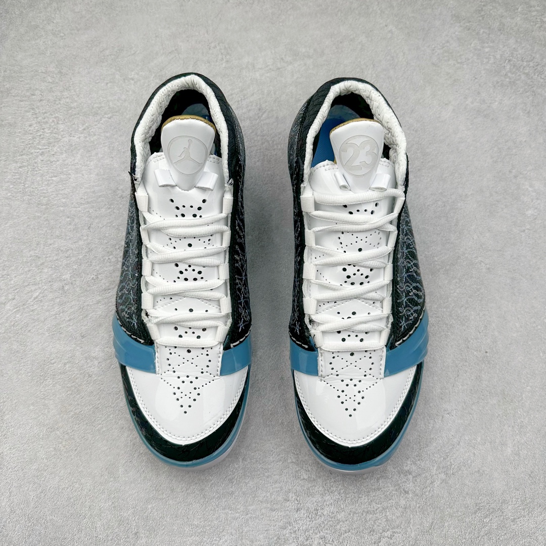图片[2]-Air Jordan XX3 OG 迈克尔·乔丹高帮复古休闲文化运动篮球鞋 318376-041 原楦开发版型 采用厚实荔枝纹仿牛皮组合牛剖革鞋面材质 中底搭载仿塑纤中板缓震 缜密中底拉帮工艺 搭载一次压模成形 Phylon中底 外置高性能环抱式TPU组合防滑耐磨橡胶大底 AJ23在诞生以前被称为AJ系列最后一代以数字命名的球鞋 所以在设计上格外用心 体现出绅士的儒雅风格 鞋舌上带有雕花细节设计 大面积TPU稳定托盘 鞋面缝有三维走线 鞋头有MJ本人签名印字 Phylon中底 全掌Zoom Air缓震科技 外底纹路为MJ本人放大的指纹 尺码：40 40.5 41 42 42.5 43 44 44.5 45 46 47.5-选品中心