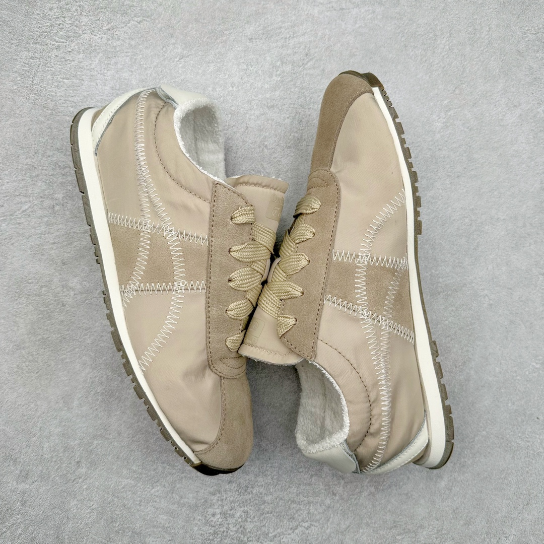 图片[3]-Onitsuka Tiger CORSAIR™ A55鞋款 作为鬼冢虎品牌创立75周年限定之作 灵感源自1970 年代 慢跑热潮先驱的经典鞋履TIGER CORSAIRT™ 以现代视角崭新呈现 简约廓形与细密缝线条纹相得益彰 饰以鬼塚虎标志性的后跟提耳和十字补强 崭新演绎经典之美 轻盈鞋身搭配出色缓震的纤薄鞋底 精妙平衡舒适与时尚 尺码：36 37 37.5 38 39 39.5 40 40.5 41.5 42 42.5 43 44 44.5 45-选品中心