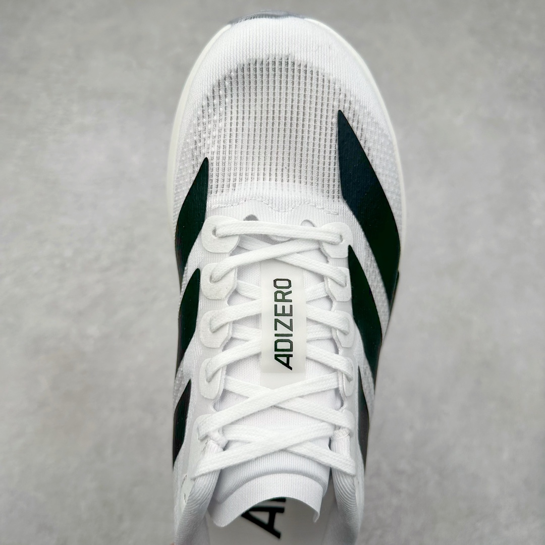 图片[4]-AD Adizero Eva SL M 零度进化版系列低帮轻便透气竞速休闲运动慢跑鞋 JP6206 相信大家对去年 adidas 横空出世的「顶级超跑」adiZero Adios Pro EVO 1 记忆犹新！不仅登顶阿迪史上最轻跑鞋宝座，更在接下来的全球马拉松赛事中，持续书写着惊人成绩，被网友戏称新一代「阿迪神鞋」全网刷屏！极简设计语言与强烈速度感和存在感的鞋侧三线，让人过目不忘，特别种草！其中定位于中长跑训练的 adidas Adizero Evo SL，整体外观造型与 adiZero Adios Pro EVO 1 非常相似。中底配置方面搭载全掌 Lightstrike Pro，鞋面采用透气网面示人，契合日常训练鞋的定位，更加耐用。外底给到了马牌橡胶，及类似上代竞速旗舰 adidas Adizero Adios Pro 3 区域分布。整体看下来无论是外观的鲜明辨识度，还是配置的扎实程度都很顶。尺码：36 36⅔ 37⅓ 38 38⅔ 39⅓ 40 40⅔ 41⅓ 42 42⅔ 43⅓ 44 45-选品中心