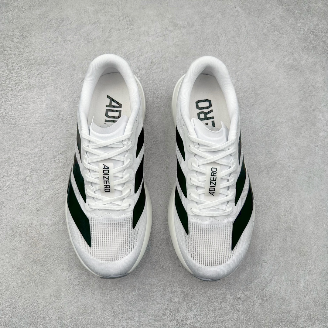 图片[2]-AD Adizero Eva SL M 零度进化版系列低帮轻便透气竞速休闲运动慢跑鞋 JP6206 相信大家对去年 adidas 横空出世的「顶级超跑」adiZero Adios Pro EVO 1 记忆犹新！不仅登顶阿迪史上最轻跑鞋宝座，更在接下来的全球马拉松赛事中，持续书写着惊人成绩，被网友戏称新一代「阿迪神鞋」全网刷屏！极简设计语言与强烈速度感和存在感的鞋侧三线，让人过目不忘，特别种草！其中定位于中长跑训练的 adidas Adizero Evo SL，整体外观造型与 adiZero Adios Pro EVO 1 非常相似。中底配置方面搭载全掌 Lightstrike Pro，鞋面采用透气网面示人，契合日常训练鞋的定位，更加耐用。外底给到了马牌橡胶，及类似上代竞速旗舰 adidas Adizero Adios Pro 3 区域分布。整体看下来无论是外观的鲜明辨识度，还是配置的扎实程度都很顶。尺码：36 36⅔ 37⅓ 38 38⅔ 39⅓ 40 40⅔ 41⅓ 42 42⅔ 43⅓ 44 45-选品中心