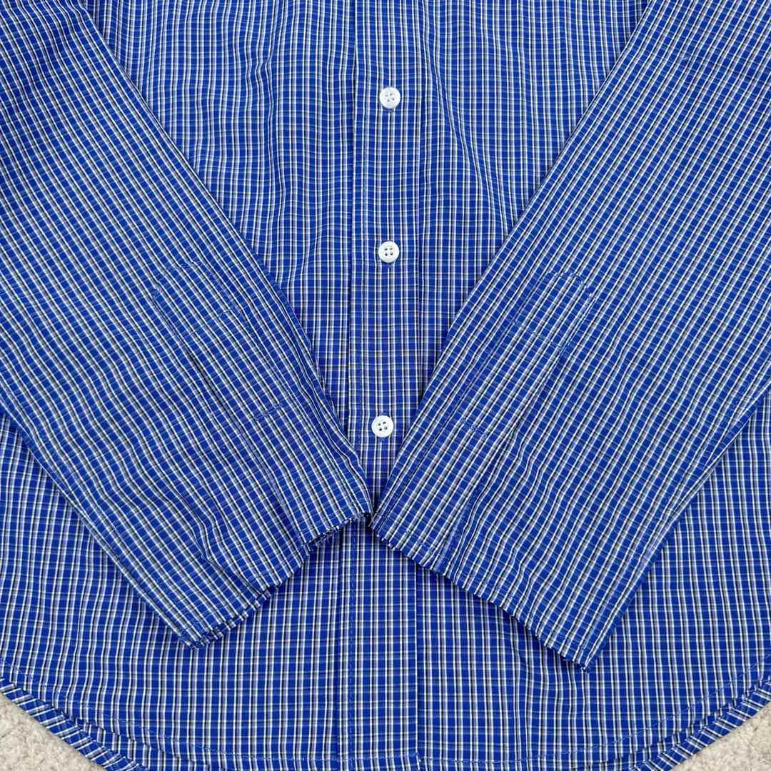 图片[10]-＃GD广顶 MIU MIU SS24 缪缪格纹字母刺绣落肩单排扣长袖衬衫 宝石蓝 面料采用40支加厚天丝混纺面料，非常昂贵比常规衬衫更厚更有质感、市面版本均比我们这个薄一倍，单价差了一半，纽扣采用天然贝母纽扣，绣花为日本百联达刺绣、此款袖口为散口设计并非瑕疵！内里所有细节全部无缝包股、工价非常高昂，品质完美！此款不挑男女做了6个尺码、适合全部人群！尺码：36 38 40 42 44 46-选品中心