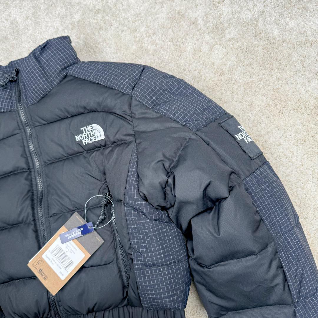 图片[6]-THE NORTH FACE 北面N16款Logo印花拉链高领长袖短款夹克外套女款 短款羽绒服也能做冬季里的小太阳冬天穿着不会灌风 这款羽绒服面料轻 透气透湿，成衣穿着不会有憋闷感，手感滑糯、细腻里料均采用GAO品质面料 手感爽滑且结实耐磨，敲好打理 内里填充物采用纯白90白鸭绒绒朵大，纤维长、羽梗小 品质极佳，弹性足的白鹅绒(纤维长代表膨松度更*好，保暖性也更极佳，过冬无忧） 充绒量达到90%，穿在身上防风锁温 蓬松轻盈可以有效隔绝外部寒冷上身犹如云朵般轻盈 白鸭绒不但具有很好的保暖性和松软性没有压迫感和闷热感 加密胆布，更不易跑绒 尺码：S M L-选品中心