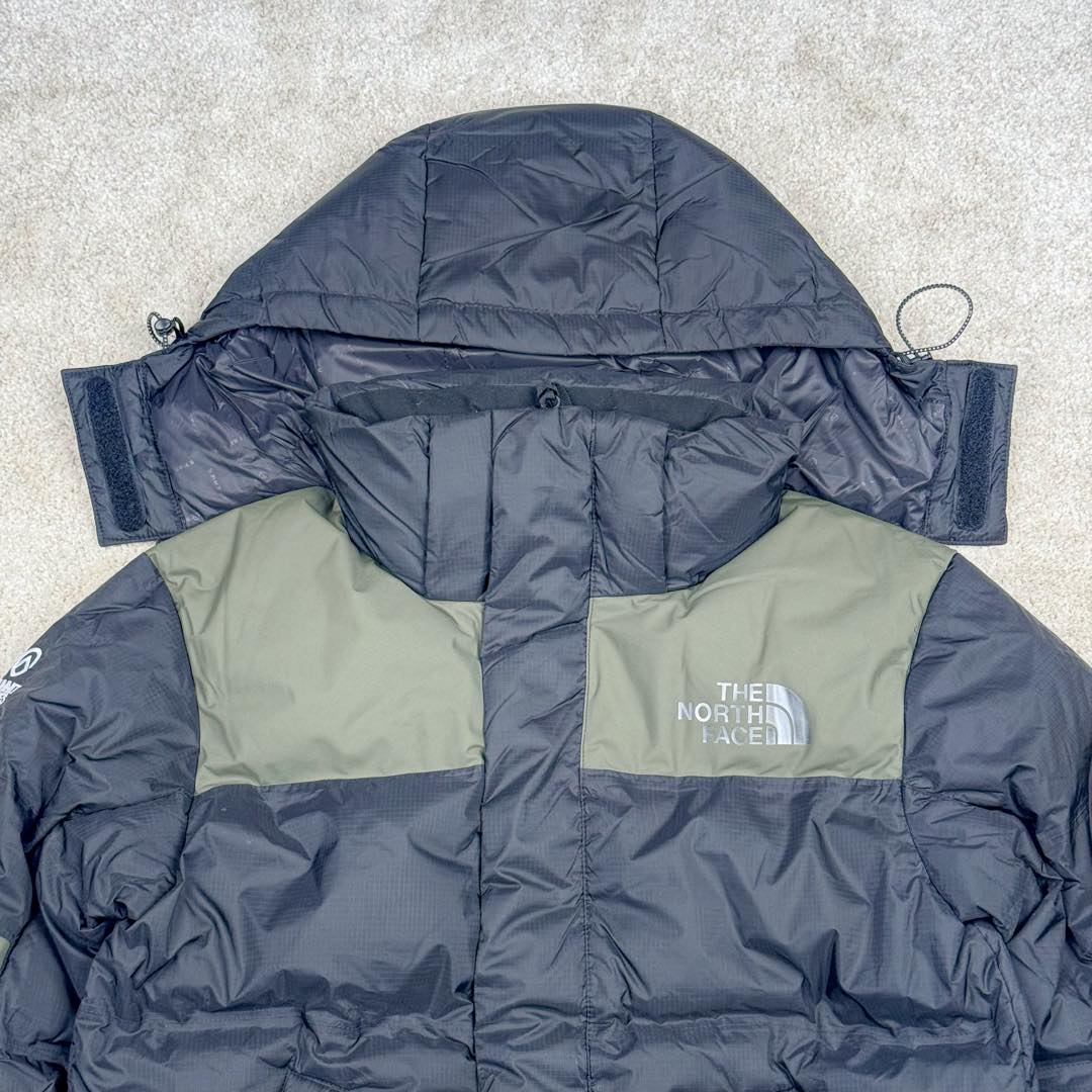 图片[5]-THE NORTH FACE 北面拼色拉链连帽长袖夹克外套羽绒服 The North Face于1966年成立，一直致力于为户外运动员的每一次严酷探索提供专业装备。作为全球户外运动领导品牌，The NorthFace以经过专业运动员测试、适应各类户外需求的产品助力探索者不断超越自我，激发人类潜能。The North Face象征着众多山脉中更冷、更值得挑战的北坡。品牌标志则来自Half Dome，一座位于美国加州Yosemite NationalPark（优胜美地国家公园）里的山峰，中文名字取为「北面」，象征着不畏惧的户外探索精神。1997年，The North Face采用全新的宣传标语「Never Stop Exploring探索永不停止」，体现品牌的探索精神，成为品牌的座右铭。尺码：S M L XL 2XL-选品中心