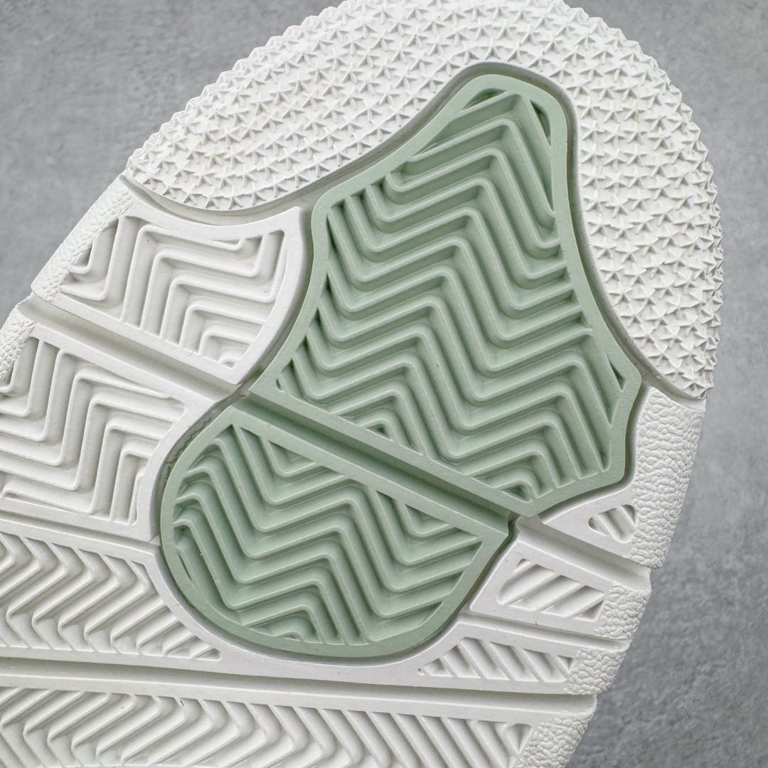 Air Jordan 4 Seafoam: Classic Style, Modern Comfort - Shop Now! 13 1733517735 401