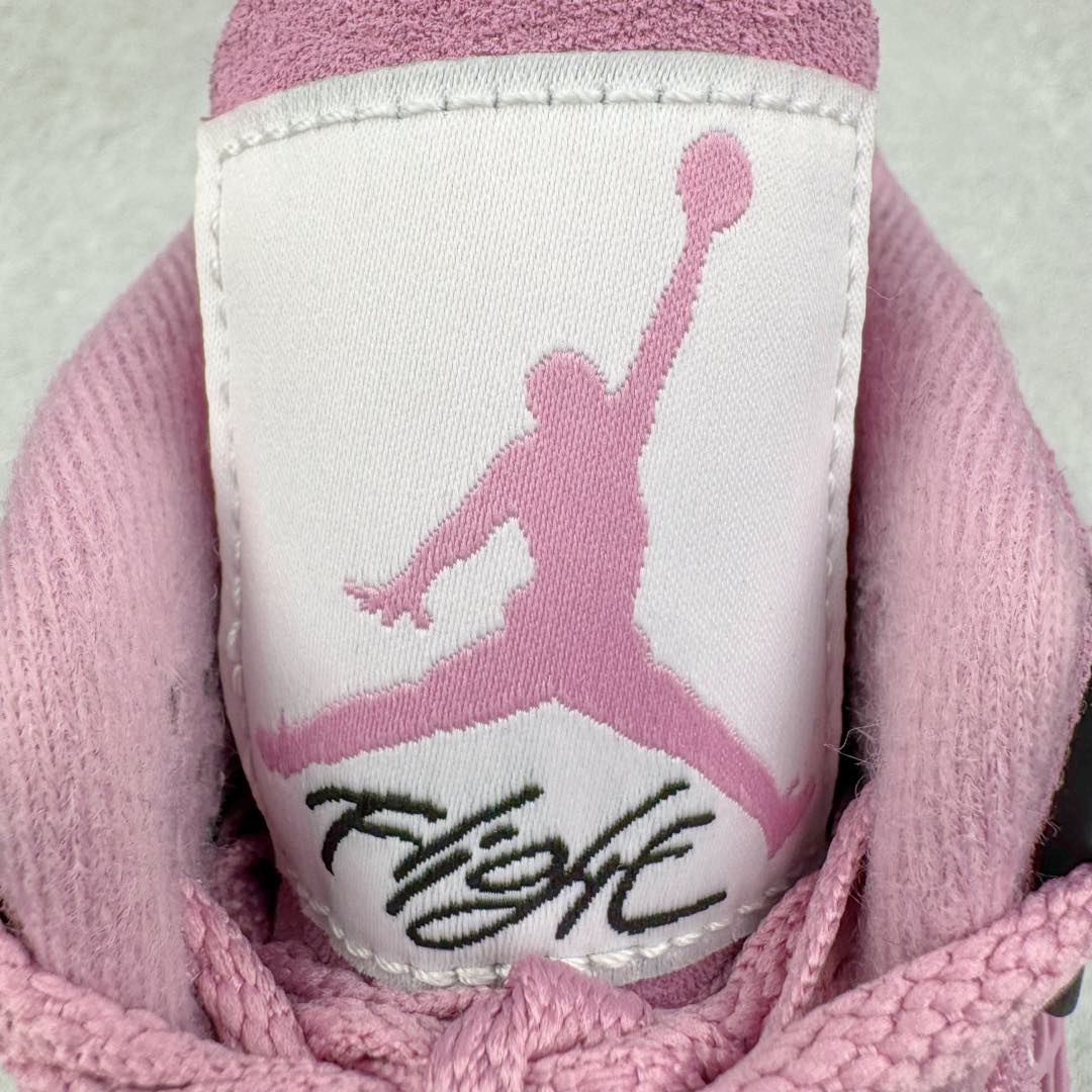 图片[10]-＃KZ神版 Air Jordan AJ4 WMNS \\\”Orchid\\\”猛男粉 AQ9129-501 独家外贸特供尺码含 45.5 49.5 50.5 国内外口碑最好最推荐的产品 市场中端王者 亲自操刀耗时半年巨作 全套原纸板楦头开发 确保原汁原味 完美呈现四代版型 一比一鞋头弧度高度鞋身弧度 此版本只针对中端市场 皮料材质有所更替 其他数据细节工艺流程均保持一致 绝不口嗨 细节品控鞋型随意秒杀市面3XX 4XX 原厂TPU网格鞋带扣 正确内里网布 菱角分明不变形无多余毛边 柔软性质感一致于原鞋 市场唯一原厂鞋扣模具 背面可见隐藏注塑口 原厂织唛标 原厂飞人电绣工艺 尾指中部跳三针 独家绑鞋带手法 印刷中底布 四线拉帮 米色美纹纸贴合固定 进口港宝加持 后跟自然饱满 全鞋荧光划线卡点 追求极致完美 每一双都是工艺品 多重QC质检 超越公司货的品控标准 实实在在的免检产品 尺码：36 36.5 37.5 38 38.5 39 40 40.5 41 42 42.5 43 44 44.5 45 45.5 46 47.5 48.5 49.5 50.5-选品中心