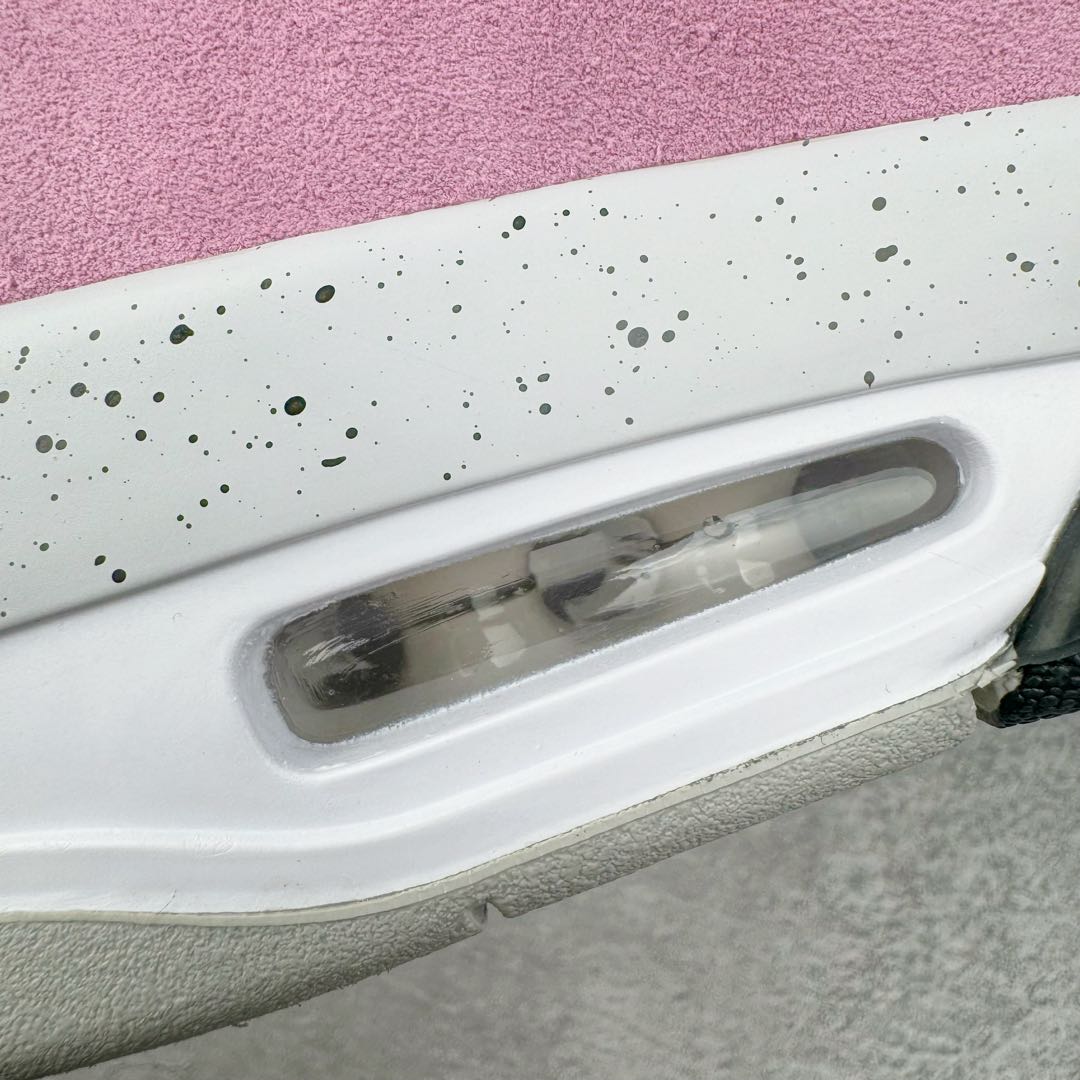 图片[21]-＃KZ神版 Air Jordan AJ4 WMNS \\\”Orchid\\\”猛男粉 AQ9129-501 独家外贸特供尺码含 45.5 49.5 50.5 国内外口碑最好最推荐的产品 市场中端王者 亲自操刀耗时半年巨作 全套原纸板楦头开发 确保原汁原味 完美呈现四代版型 一比一鞋头弧度高度鞋身弧度 此版本只针对中端市场 皮料材质有所更替 其他数据细节工艺流程均保持一致 绝不口嗨 细节品控鞋型随意秒杀市面3XX 4XX 原厂TPU网格鞋带扣 正确内里网布 菱角分明不变形无多余毛边 柔软性质感一致于原鞋 市场唯一原厂鞋扣模具 背面可见隐藏注塑口 原厂织唛标 原厂飞人电绣工艺 尾指中部跳三针 独家绑鞋带手法 印刷中底布 四线拉帮 米色美纹纸贴合固定 进口港宝加持 后跟自然饱满 全鞋荧光划线卡点 追求极致完美 每一双都是工艺品 多重QC质检 超越公司货的品控标准 实实在在的免检产品 尺码：36 36.5 37.5 38 38.5 39 40 40.5 41 42 42.5 43 44 44.5 45 45.5 46 47.5 48.5 49.5 50.5-选品中心