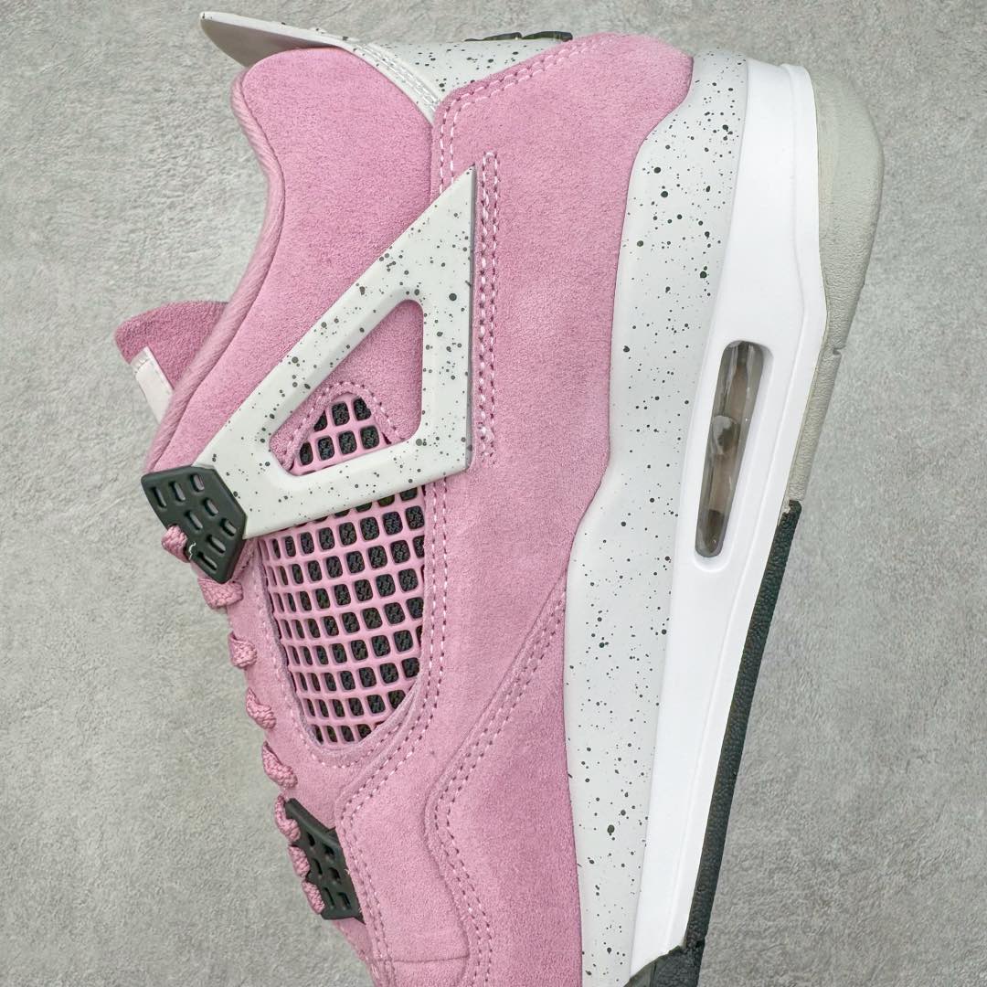 图片[7]-＃KZ神版 Air Jordan AJ4 WMNS \\\”Orchid\\\”猛男粉 AQ9129-501 独家外贸特供尺码含 45.5 49.5 50.5 国内外口碑最好最推荐的产品 市场中端王者 亲自操刀耗时半年巨作 全套原纸板楦头开发 确保原汁原味 完美呈现四代版型 一比一鞋头弧度高度鞋身弧度 此版本只针对中端市场 皮料材质有所更替 其他数据细节工艺流程均保持一致 绝不口嗨 细节品控鞋型随意秒杀市面3XX 4XX 原厂TPU网格鞋带扣 正确内里网布 菱角分明不变形无多余毛边 柔软性质感一致于原鞋 市场唯一原厂鞋扣模具 背面可见隐藏注塑口 原厂织唛标 原厂飞人电绣工艺 尾指中部跳三针 独家绑鞋带手法 印刷中底布 四线拉帮 米色美纹纸贴合固定 进口港宝加持 后跟自然饱满 全鞋荧光划线卡点 追求极致完美 每一双都是工艺品 多重QC质检 超越公司货的品控标准 实实在在的免检产品 尺码：36 36.5 37.5 38 38.5 39 40 40.5 41 42 42.5 43 44 44.5 45 45.5 46 47.5 48.5 49.5 50.5-选品中心