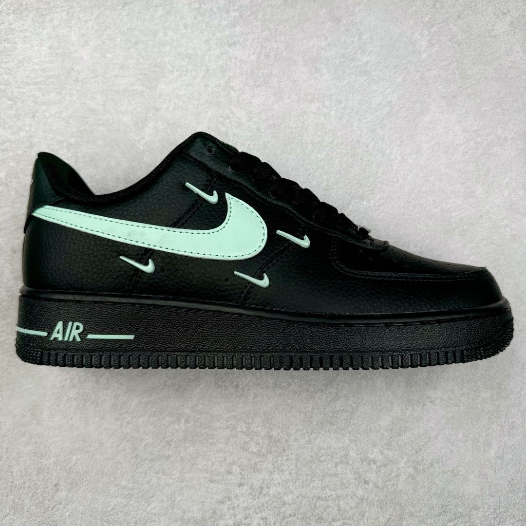 NK Air Force 1´07 Low 空军一号低帮百搭休闲运动板鞋 CW2288-111 柔软、弹性十足的缓震性能和出色的中底设计 横跨复古与现代的外型结合 造就出风靡全球 三十多年的Force 1 直到今天还深受青睐 尺码:36 36.5 37.5 38 38.5 39 40 40.5 41 42 42.5 43 44 44.5 45-选品中心