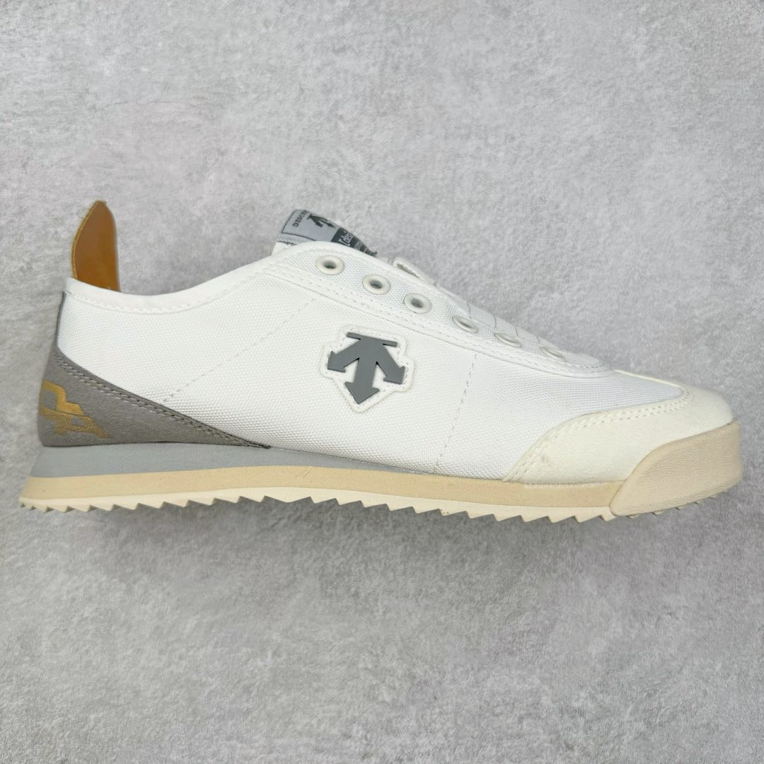 #绿X/GX 福利特价 DESCENTE CHRON 迪桑特复古运动一脚蹬帆布鞋透气休闲鞋 轻松方便的一脚蹬设计 搭配轻质弹性鞋底 脚感舒适 简洁的帆布鞋面设计适用于多场景穿搭 尺码:36 36.5 37.5 38 38.5 39 40 40.5 41 42 42.5 43 44 44.5 45-选品中心