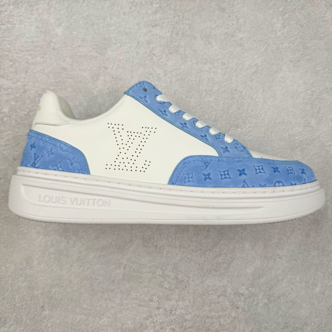 Louis vuitton beverly hills男士经典休闲运动鞋 款式为柔软牛皮革描摹经典 monogram 印花，塑造优雅鞋面。橡胶外底厚实而不失轻盈，其上点缀路易威登标识压纹。加衬内底和科技内衬再度升级舒适体验。意大利进口小牛皮内里高档舒适，原版大底轻盈耐磨！纯手工制作，细节决定品质 路易威登 -高端品质 原单-鞋面：🔝纳帕小牛皮、高周波品牌logo-内里：高弹力帆布布匹，牛皮垫脚-大底：超轻🌲tpu发泡🌲成型大底-超高品控·做工精细：凸显(高端·贵气·档次) 尺码：38-45-选品中心
