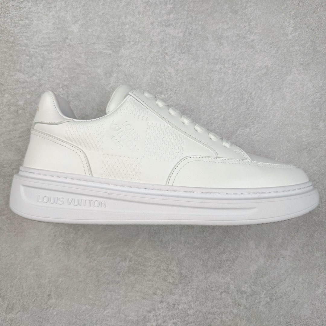 Louis vuitton beverly hills男士经典休闲运动鞋 款式为柔软牛皮革描摹经典 monogram 印花，塑造优雅鞋面。橡胶外底厚实而不失轻盈，其上点缀路易威登标识压纹。加衬内底和科技内衬再度升级舒适体验。意大利进口小牛皮内里高档舒适，原版大底轻盈耐磨！纯手工制作，细节决定品质 路易威登 -高端品质 原单-鞋面：🔝纳帕小牛皮、高周波品牌logo-内里：高弹力帆布布匹，牛皮垫脚-大底：超轻🌲tpu发泡🌲成型大底-超高品控·做工精细：凸显(高端·贵气·档次) 尺码：38-45-选品中心