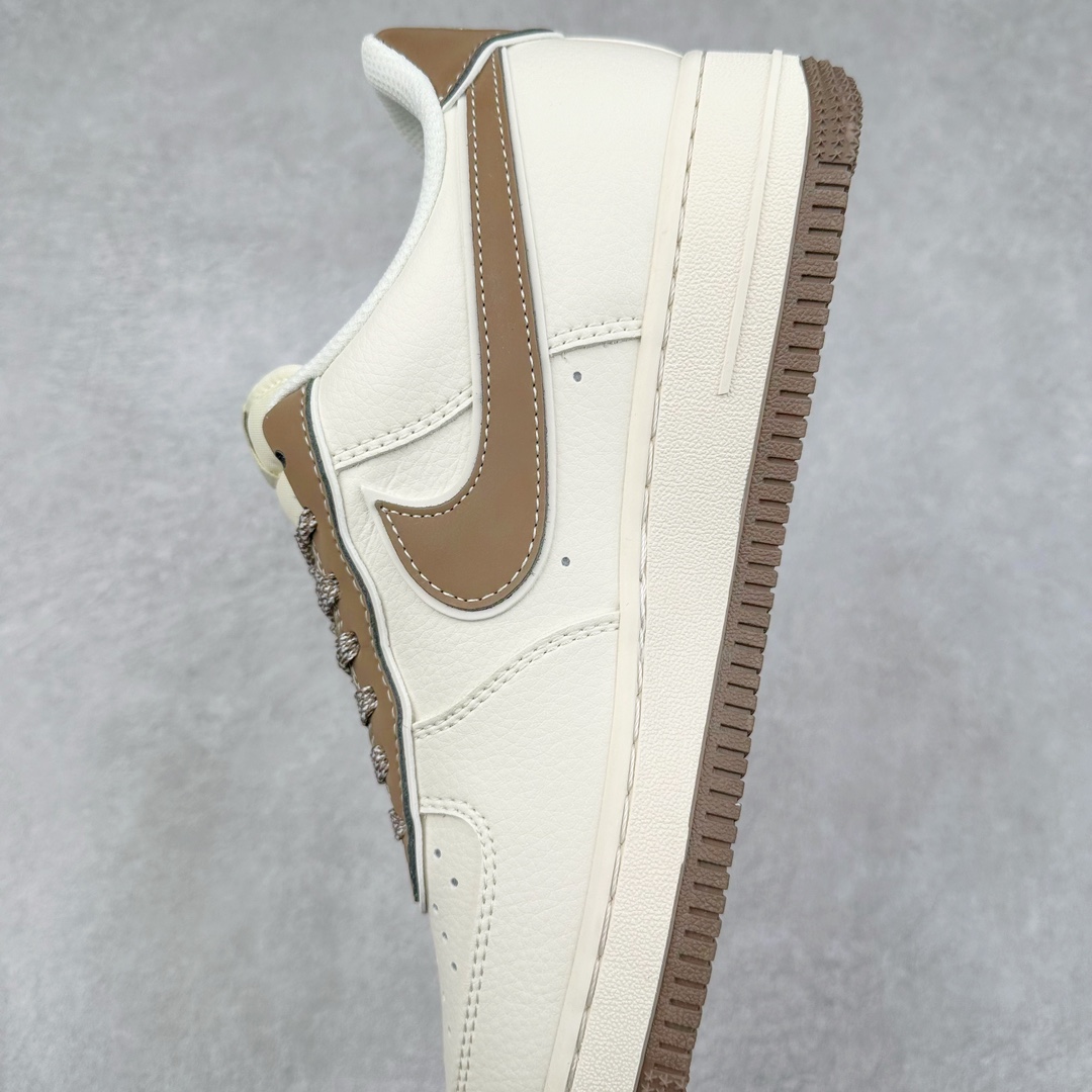 图片[7]-NK Air Force 1´07 Low 空军一号低帮百搭休闲运动板鞋 BB1616-306 柔软、弹性十足的缓震性能和出色的中底设计 横跨复古与现代的外型结合 造就出风靡全球 三十多年的Force 1 直到今天还深受青睐 尺码：36 36.5 37.5 38 38.5 39 40 40.5 41 42 42.5 43 44 44.5 45-选品中心