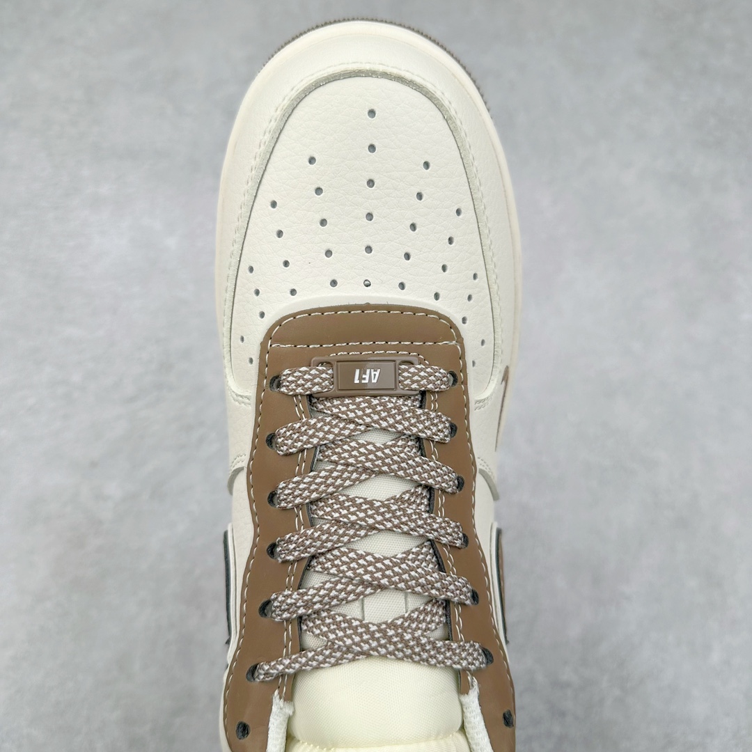 图片[4]-NK Air Force 1´07 Low 空军一号低帮百搭休闲运动板鞋 BB1616-306 柔软、弹性十足的缓震性能和出色的中底设计 横跨复古与现代的外型结合 造就出风靡全球 三十多年的Force 1 直到今天还深受青睐 尺码：36 36.5 37.5 38 38.5 39 40 40.5 41 42 42.5 43 44 44.5 45-选品中心