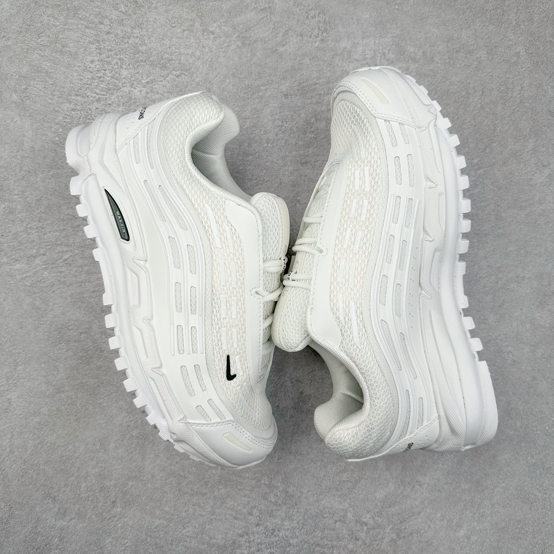 图片[3]-＃纯原 Comme des Garçons Homme Plus x NK Air Max TL 2.5 Pack 联名减震气垫跑步鞋 HJ6539-100 在 2024 年巴黎时装周上，CDG Homme Plus 与 Nike 合作鞋款迎来曝光，共有三种颜色，将 CDG Homme Plus 的前卫时尚与 Nike 标志性的 Air Max 设计融合。三种配色方案包括黑 / 白、三重黑和三重白。每款配色均采用透气网眼布和皮革材料，确保了穿着的轻盈与耐用。前掌和后跟上的迷你 Swoosh 标志，彰显了 Nike 品牌的经典元素。后跟和鞋垫上有 CDG 品牌标识，进一步强调了此次的合作身份。所有鞋款均采用与鞋身同色的橡胶外底设计，搭配全掌 Air Max 气垫，提供卓越的缓震性能和舒适体验。尺码：36 36.5 37.5 38 38.5 39 40 40.5 41 42 42.5 43 44 44.5 45-选品中心