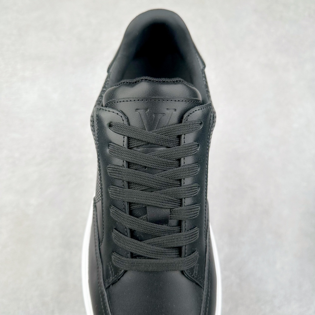 图片[5]-Louis vuitton beverly hills男士经典休闲运动鞋 款式为柔软牛皮革描摹经典 monogram 印花，塑造优雅鞋面。橡胶外底厚实而不失轻盈，其上点缀路易威登标识压纹。加衬内底和科技内衬再度升级舒适体验。意大利进口小牛皮内里高档舒适，原版大底轻盈耐磨！纯手工制作，细节决定品质 路易威登 -高端品质 原单-鞋面：🔝纳帕小牛皮、高周波品牌logo-内里：高弹力帆布布匹，牛皮垫脚-大底：超轻🌲tpu发泡🌲成型大底-超高品控·做工精细：凸显(高端·贵气·档次) 尺码：38-45-选品中心