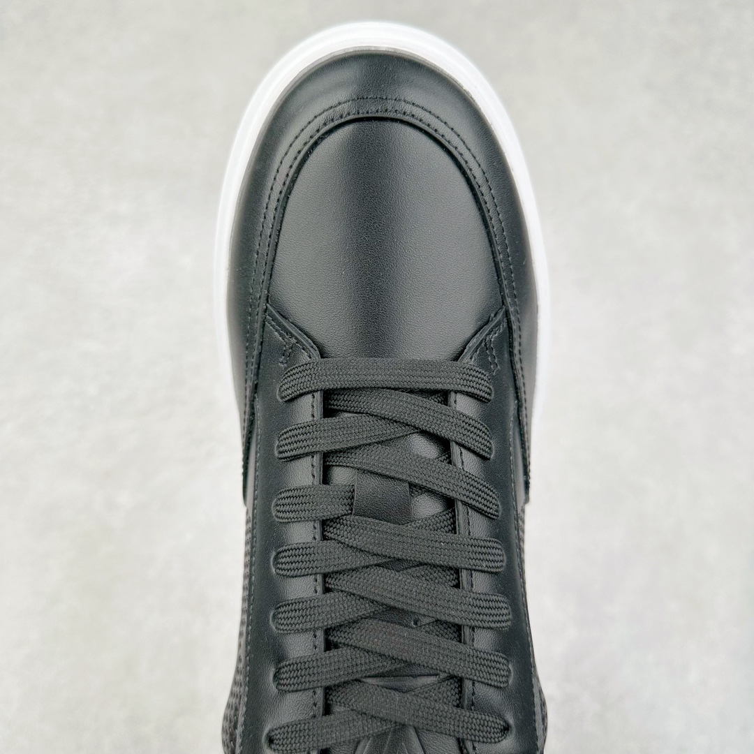 图片[4]-Louis vuitton beverly hills男士经典休闲运动鞋 款式为柔软牛皮革描摹经典 monogram 印花，塑造优雅鞋面。橡胶外底厚实而不失轻盈，其上点缀路易威登标识压纹。加衬内底和科技内衬再度升级舒适体验。意大利进口小牛皮内里高档舒适，原版大底轻盈耐磨！纯手工制作，细节决定品质 路易威登 -高端品质 原单-鞋面：🔝纳帕小牛皮、高周波品牌logo-内里：高弹力帆布布匹，牛皮垫脚-大底：超轻🌲tpu发泡🌲成型大底-超高品控·做工精细：凸显(高端·贵气·档次) 尺码：38-45-选品中心