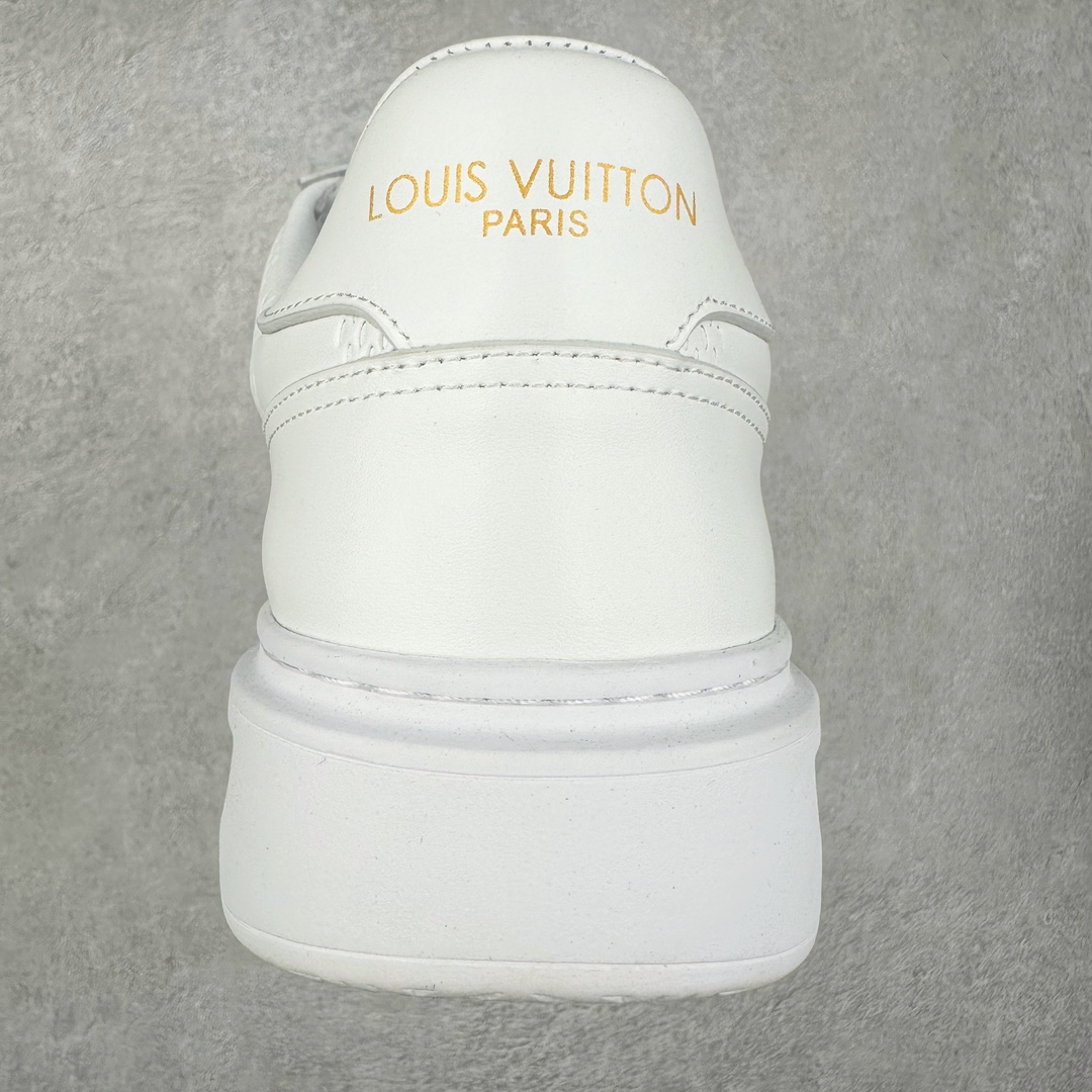 图片[8]-Louis vuitton beverly hills男士经典休闲运动鞋 款式为柔软牛皮革描摹经典 monogram 印花，塑造优雅鞋面。橡胶外底厚实而不失轻盈，其上点缀路易威登标识压纹。加衬内底和科技内衬再度升级舒适体验。意大利进口小牛皮内里高档舒适，原版大底轻盈耐磨！纯手工制作，细节决定品质 路易威登 -高端品质 原单-鞋面：🔝纳帕小牛皮、高周波品牌logo-内里：高弹力帆布布匹，牛皮垫脚-大底：超轻🌲tpu发泡🌲成型大底-超高品控·做工精细：凸显(高端·贵气·档次) 尺码：38-45-选品中心