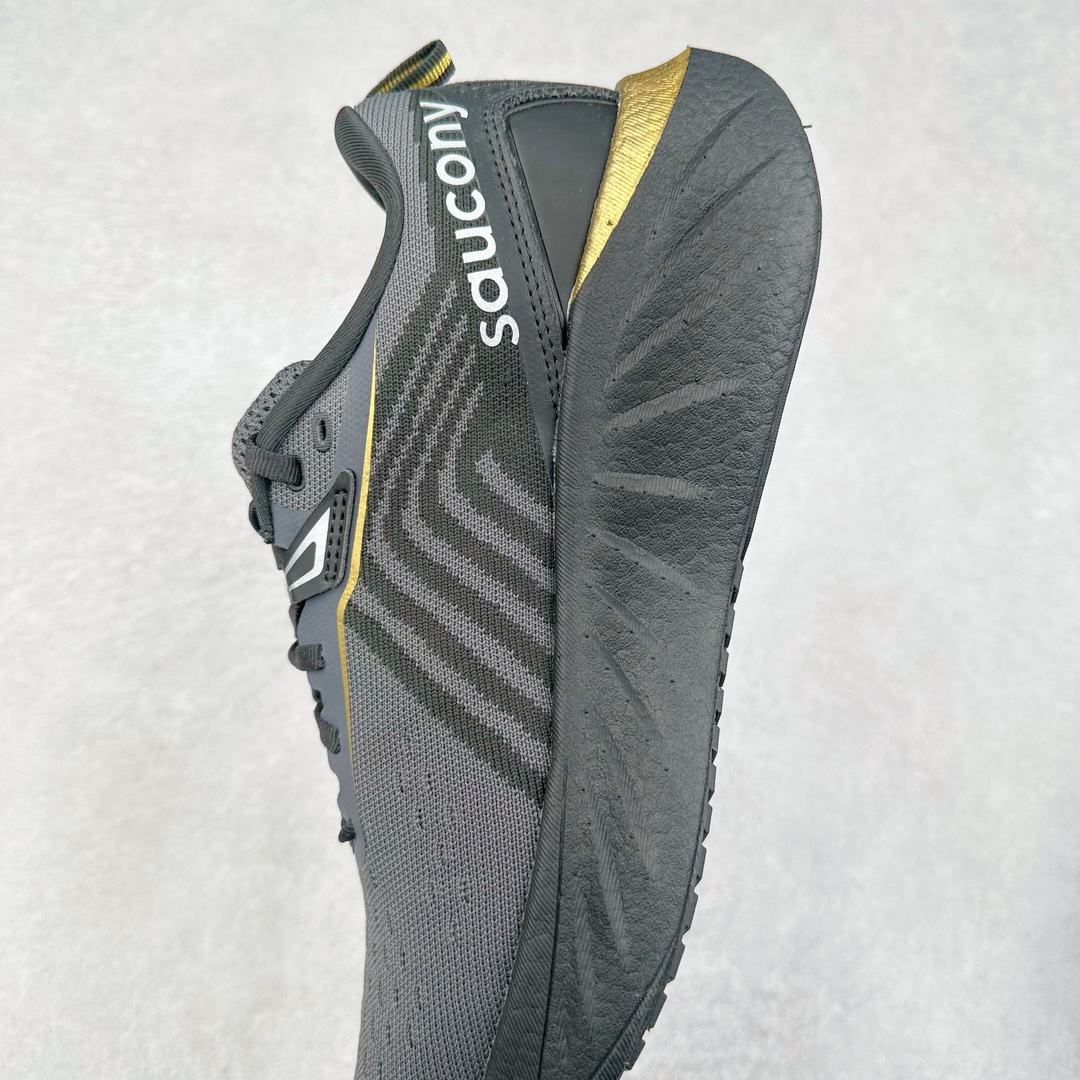 图片[7]-＃SG纯原 Saucony Triumph 22 索康尼胜利22代旗舰级缓震型跑鞋 性能相比前几代再升级：鞋面采用全新升级的工学网设计 贴合脚部更透气 中底部分使用最新的PWRRUN+材质 搭配PWRRUN+鞋垫使中底的大幅加厚 10mm坡差进一步提供缓震、回弹性能 内底则采用了FORMFIT动态适应系统 动态契合脚型 提升包裹性和舒适性 提供更卓越的动态回馈体验 XT-900橡胶大底 可提供良好的抓地力和较强抗磨性能 尺码：35.5 36 36.5 37.5 38 38.5 39 40 40.5 41 42 42.5 43 44 44.5 45-选品中心