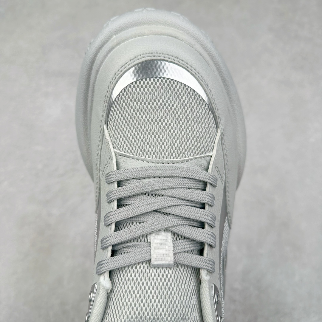 图片[4]-SMFK 2024最新火爆增高小白鞋板鞋 SMFK成立于2016年 一直在做中国品牌 中国设计 中国制造 品牌注重舒适和体验 在设计上追求unisex free size design for all并且尝试一些关于SMFK的风格 在乎每个产品的细节开发 很多部分我们采用手工制作 在相同中又存在不同 不破不立 尺码：35 36 37 38 39 40-选品中心