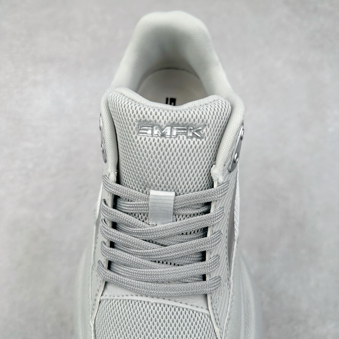 图片[5]-SMFK 2024最新火爆增高小白鞋板鞋 SMFK成立于2016年 一直在做中国品牌 中国设计 中国制造 品牌注重舒适和体验 在设计上追求unisex free size design for all并且尝试一些关于SMFK的风格 在乎每个产品的细节开发 很多部分我们采用手工制作 在相同中又存在不同 不破不立 尺码：35 36 37 38 39 40-选品中心