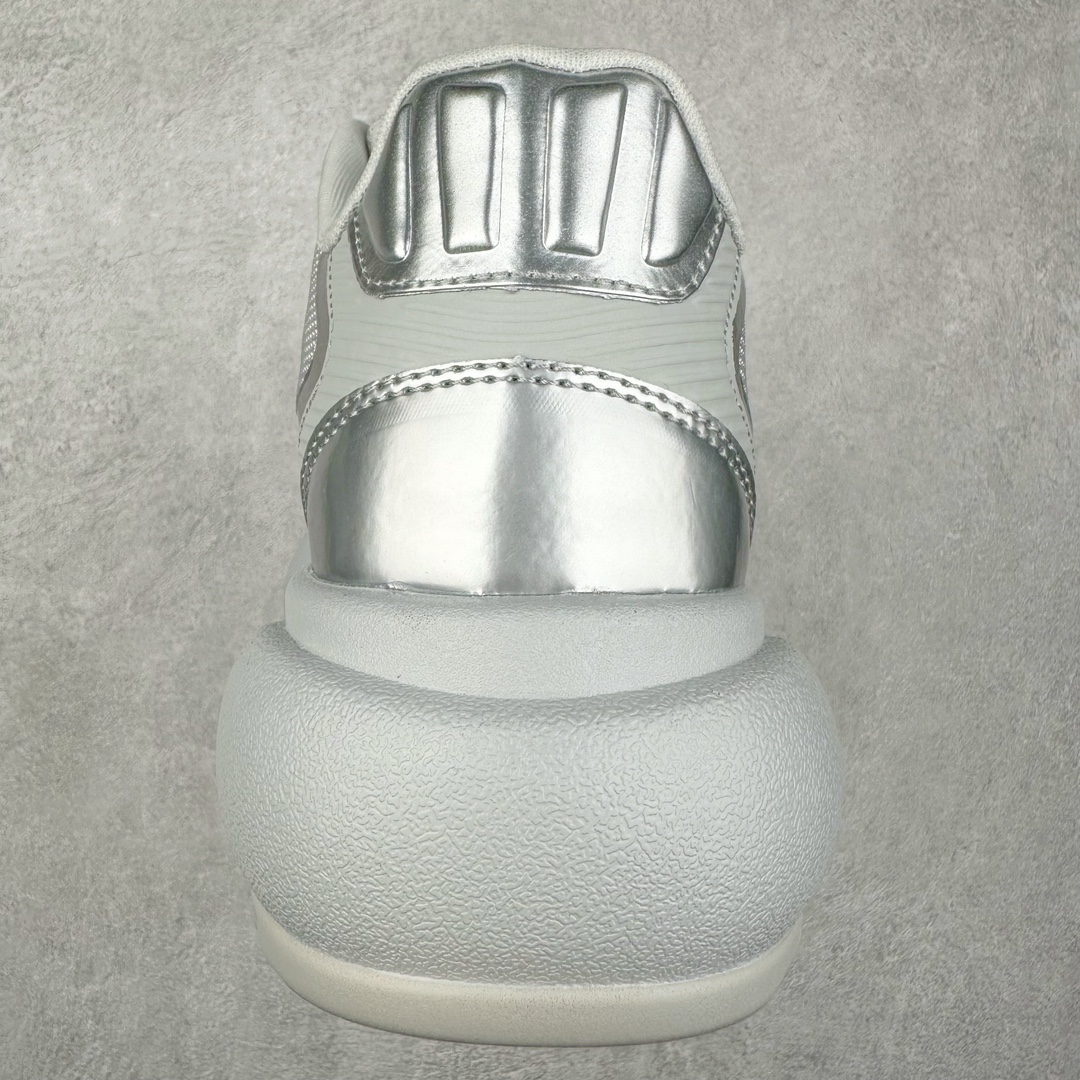 图片[8]-SMFK 2024最新火爆增高小白鞋板鞋 SMFK成立于2016年 一直在做中国品牌 中国设计 中国制造 品牌注重舒适和体验 在设计上追求unisex free size design for all并且尝试一些关于SMFK的风格 在乎每个产品的细节开发 很多部分我们采用手工制作 在相同中又存在不同 不破不立 尺码：35 36 37 38 39 40-选品中心