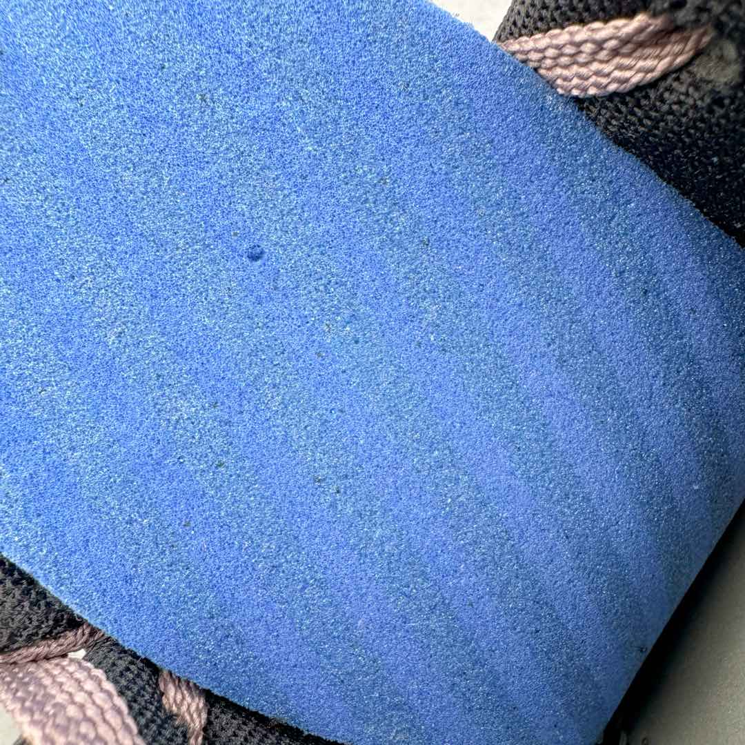 图片[11]-＃灭世 NK Ja 1 莫兰特一代实战篮球鞋 母校名人堂蓝色 IB4007-900 实战属性直接拉满 实战天花板上限再度提升 实战亲测-性能体验吊打国产同价位鞋款 增配前掌ZOOM TURBO➕抗扭片➕后掌马蹄ZOOM气垫（正品仅配置前掌长方形zoom气垫）采用科比4代鞋楦以及龙骨数据打造 小科4实至名归（完美解决正品压脚趾问题）鞋身➕鞋头增配高频补强层 提升鞋头以及脚踝支撑性 鞋垫采用科比4代元年高弹缓震垫材质-磨合一场直接贴合脚型 外底加厚2mm 升级止滑配方 磨合一次 抓地原地起飞 最强莫兰特一代有且只在灭世纯原（支持市场任意货品正面PK）真材实料 肉眼可见 革新升级绝非空穴来风 灭世纯原内外兼修 用态度诠释最强实战货品 缓震配置独家革新 实战属性直接拉满 实战天花板上限再度提升 实战亲测-性能体验吊打国产同价位鞋款 增配前掌ZOOM TURBO➕抗扭片➕后掌马蹄ZOOM气垫（正品仅配置前掌长方形zoom气垫）采用科比4代鞋楦以及龙骨数据打造 小科4实至名归（完美解决正品压脚趾问题）鞋身➕鞋头增配高频补强层 提升鞋头以及脚踝支撑性 鞋垫采用科比4代元年高弹缓震垫材质-磨合一场直接贴合脚型 外底加厚2mm 升级止滑配方 磨合一次 抓地原地起飞 最强莫兰特一代有且只在灭世纯原（支持市场任意货品正面PK）真材实料 肉眼可见 革新升级绝非空穴来风 灭世纯原内外兼修 用态度诠释最强实战货品 尺码：39 40 40.5 41 42 42.5 43 44 44.5 45 46-选品中心