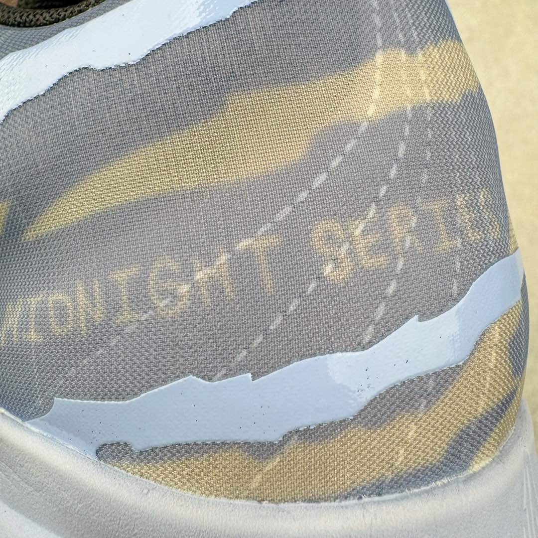 图片[18]-＃灭世 NK Ja 1 莫兰特一代实战篮球鞋 母校名人堂蓝色 IB4007-900 实战属性直接拉满 实战天花板上限再度提升 实战亲测-性能体验吊打国产同价位鞋款 增配前掌ZOOM TURBO➕抗扭片➕后掌马蹄ZOOM气垫（正品仅配置前掌长方形zoom气垫）采用科比4代鞋楦以及龙骨数据打造 小科4实至名归（完美解决正品压脚趾问题）鞋身➕鞋头增配高频补强层 提升鞋头以及脚踝支撑性 鞋垫采用科比4代元年高弹缓震垫材质-磨合一场直接贴合脚型 外底加厚2mm 升级止滑配方 磨合一次 抓地原地起飞 最强莫兰特一代有且只在灭世纯原（支持市场任意货品正面PK）真材实料 肉眼可见 革新升级绝非空穴来风 灭世纯原内外兼修 用态度诠释最强实战货品 缓震配置独家革新 实战属性直接拉满 实战天花板上限再度提升 实战亲测-性能体验吊打国产同价位鞋款 增配前掌ZOOM TURBO➕抗扭片➕后掌马蹄ZOOM气垫（正品仅配置前掌长方形zoom气垫）采用科比4代鞋楦以及龙骨数据打造 小科4实至名归（完美解决正品压脚趾问题）鞋身➕鞋头增配高频补强层 提升鞋头以及脚踝支撑性 鞋垫采用科比4代元年高弹缓震垫材质-磨合一场直接贴合脚型 外底加厚2mm 升级止滑配方 磨合一次 抓地原地起飞 最强莫兰特一代有且只在灭世纯原（支持市场任意货品正面PK）真材实料 肉眼可见 革新升级绝非空穴来风 灭世纯原内外兼修 用态度诠释最强实战货品 尺码：39 40 40.5 41 42 42.5 43 44 44.5 45 46-选品中心