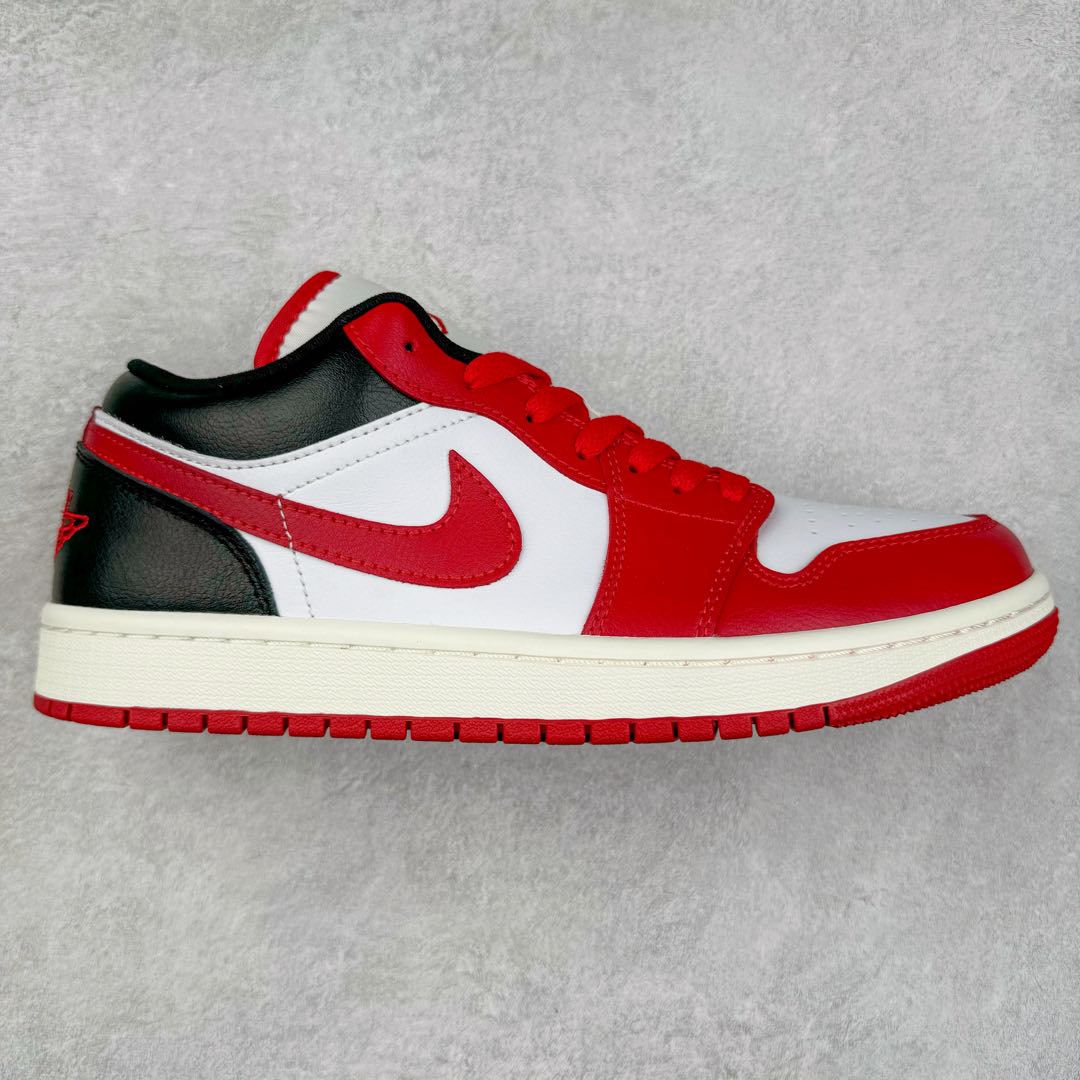 ＃纯原福利特价 Air Jordan AJ1 Low 低帮系列 百分百全新货品 零氧化发霉 给足利润空间操作 超乎所想的高性价比 原装楦头纸板开发 完美鞋型 超高清洁度 鞋型不臃肿别扭 原厂内置全掌气垫 A模大底 鞋舌AJ原厂专用牛津布 AJ专用反口珍珠布 原厂无杂质高弹内里海棉 特殊封边弹力鞋带 原鞋开模 拒绝公底 购置公司同步原材料 都有细节原汁原味 忠于原版 尺码：36 36.5 37.5 38 38.5 39 40 40.5 41 42 42.5 43 44 44.5 45 46-选品中心