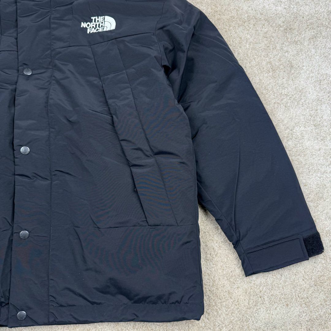 图片[6]-THE NORTH FACE Mountain FW24 Gore-Tex dryvent ULTIMATE 北面山脉系列防水面料刺绣LOGO防风保暖鹅绒连帽含羽绒外套男女同款 The North Face于1966年成立，一直致力于为户外运动员的每一次严酷探索提供专业装备。作为全球户外运动领导品牌，The NorthFace以经过专业运动员测试、适应各类户外需求的产品助力探索者不断超越自我，激发人类潜能。The North Face象征着众多山脉中更冷、更值得挑战的北坡。品牌标志则来自Half Dome，一座位于美国加州Yosemite NationalPark（优胜美地国家公园）里的山峰，中文名字取为「北面」，象征着不畏惧的户外探索精神。1997年，The North Face采用全新的宣传标语「Never Stop Exploring探索永不停止」，体现品牌的探索精神，成为品牌的座右铭。尺码：XS S M L XL 2XL-选品中心