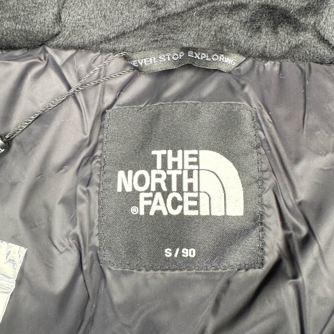 图片[15]-THE NORTH FACE Mountain FW24 Gore-Tex dryvent ULTIMATE 北面山脉系列防水面料刺绣LOGO防风保暖鹅绒连帽含羽绒外套男女同款 The North Face于1966年成立，一直致力于为户外运动员的每一次严酷探索提供专业装备。作为全球户外运动领导品牌，The NorthFace以经过专业运动员测试、适应各类户外需求的产品助力探索者不断超越自我，激发人类潜能。The North Face象征着众多山脉中更冷、更值得挑战的北坡。品牌标志则来自Half Dome，一座位于美国加州Yosemite NationalPark（优胜美地国家公园）里的山峰，中文名字取为「北面」，象征着不畏惧的户外探索精神。1997年，The North Face采用全新的宣传标语「Never Stop Exploring探索永不停止」，体现品牌的探索精神，成为品牌的座右铭。尺码：XS S M L XL 2XL-选品中心