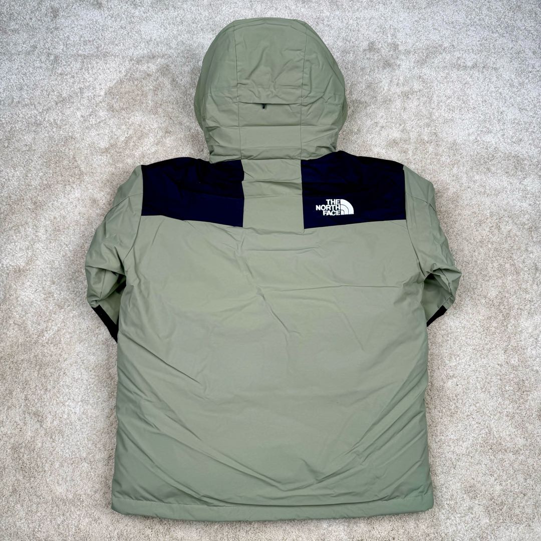 图片[3]-THE NORTH FACE Mountain FW24 Gore-Tex dryvent ULTIMATE 北面山脉系列防水面料刺绣LOGO防风保暖鹅绒连帽含羽绒外套男女同款 The North Face于1966年成立，一直致力于为户外运动员的每一次严酷探索提供专业装备。作为全球户外运动领导品牌，The NorthFace以经过专业运动员测试、适应各类户外需求的产品助力探索者不断超越自我，激发人类潜能。The North Face象征着众多山脉中更冷、更值得挑战的北坡。品牌标志则来自Half Dome，一座位于美国加州Yosemite NationalPark（优胜美地国家公园）里的山峰，中文名字取为「北面」，象征着不畏惧的户外探索精神。1997年，The North Face采用全新的宣传标语「Never Stop Exploring探索永不停止」，体现品牌的探索精神，成为品牌的座右铭。尺码：XS S M L XL 2XL-选品中心